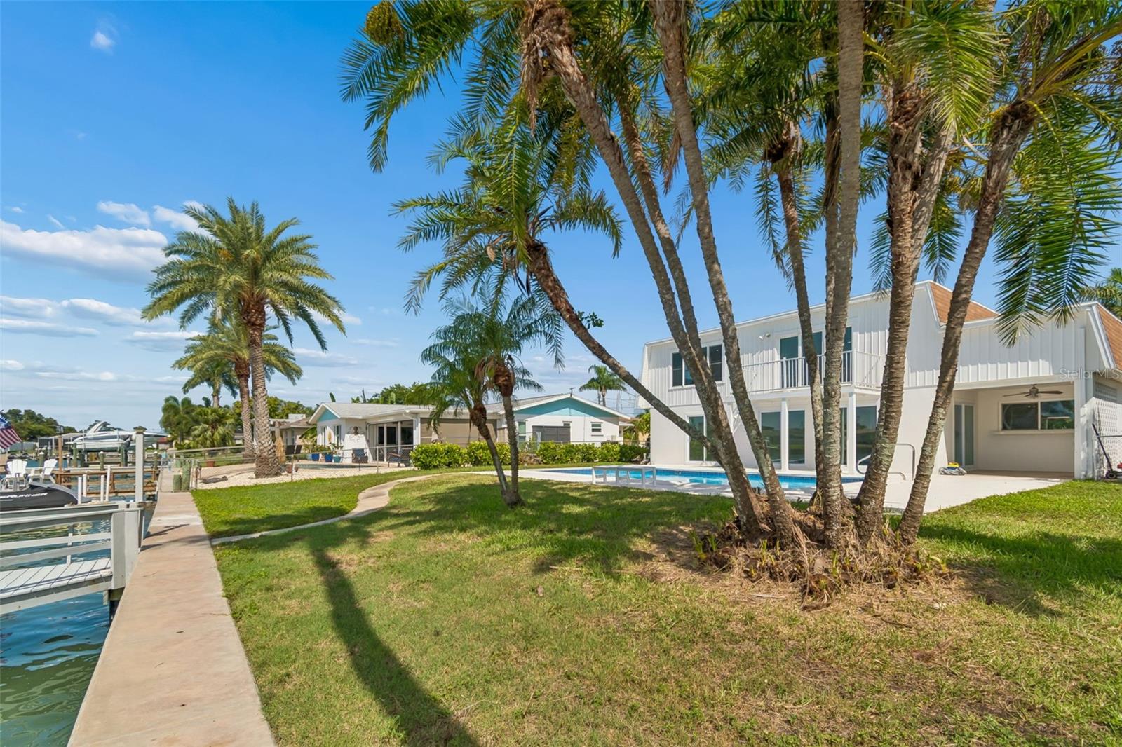 CAPRI ISLE - Residential
