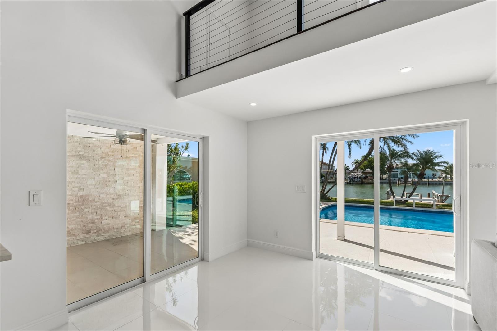 CAPRI ISLE - Residential