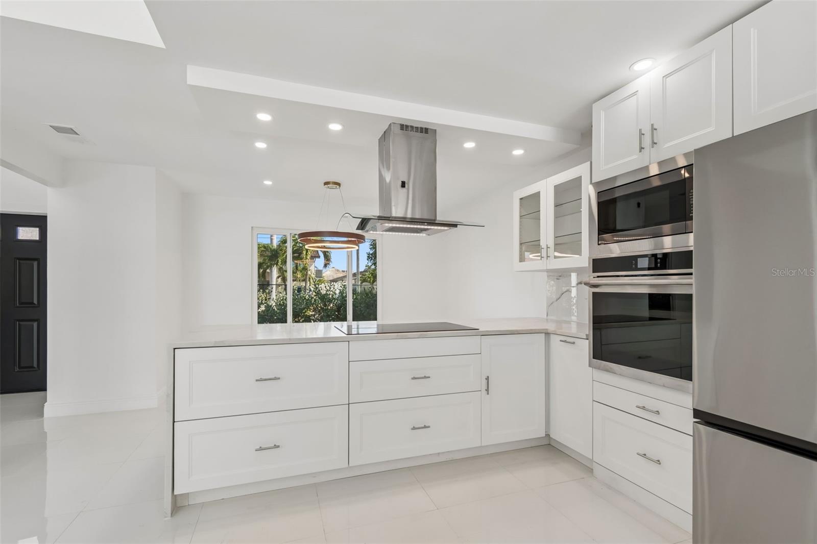 CAPRI ISLE - Residential