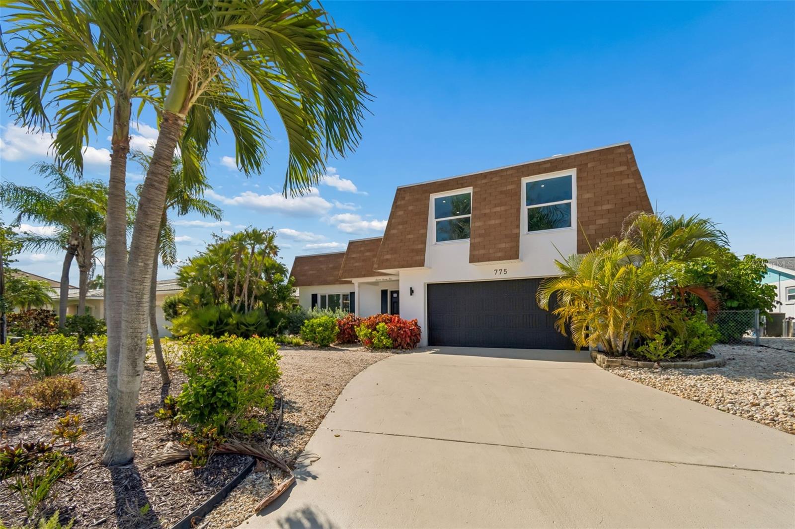 CAPRI ISLE - Residential