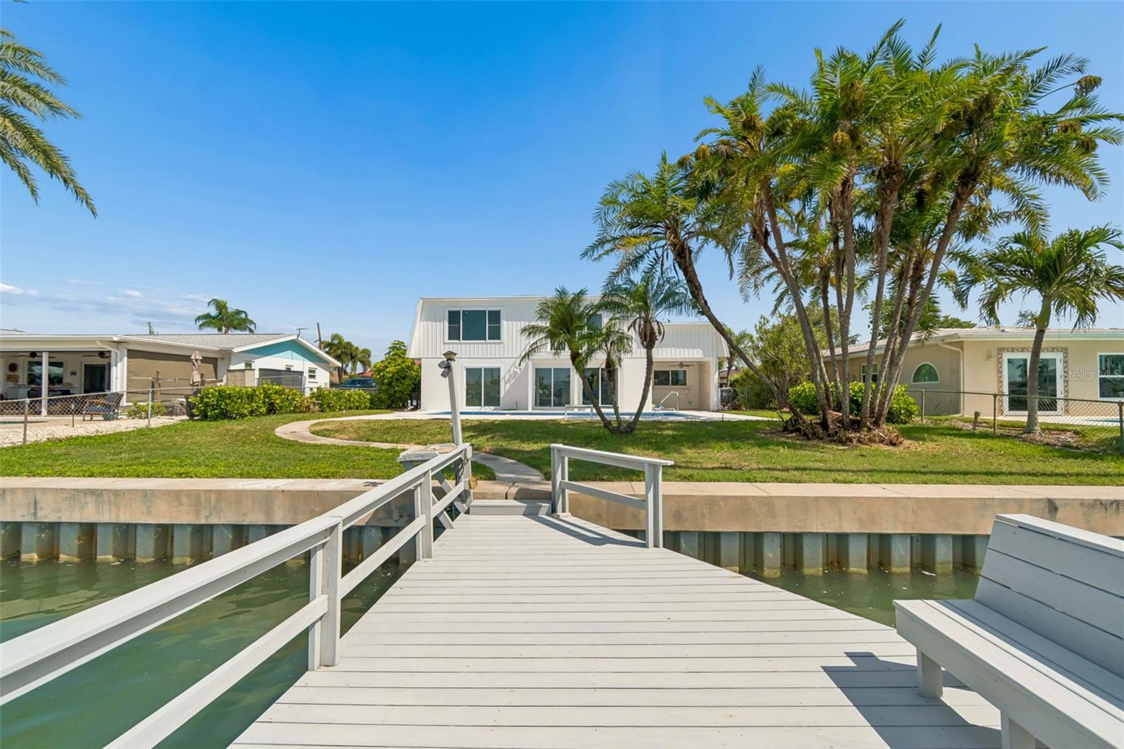 CAPRI ISLE - Residential