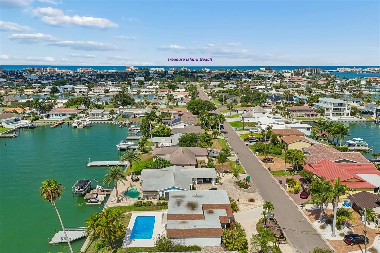 CAPRI ISLE - Residential
