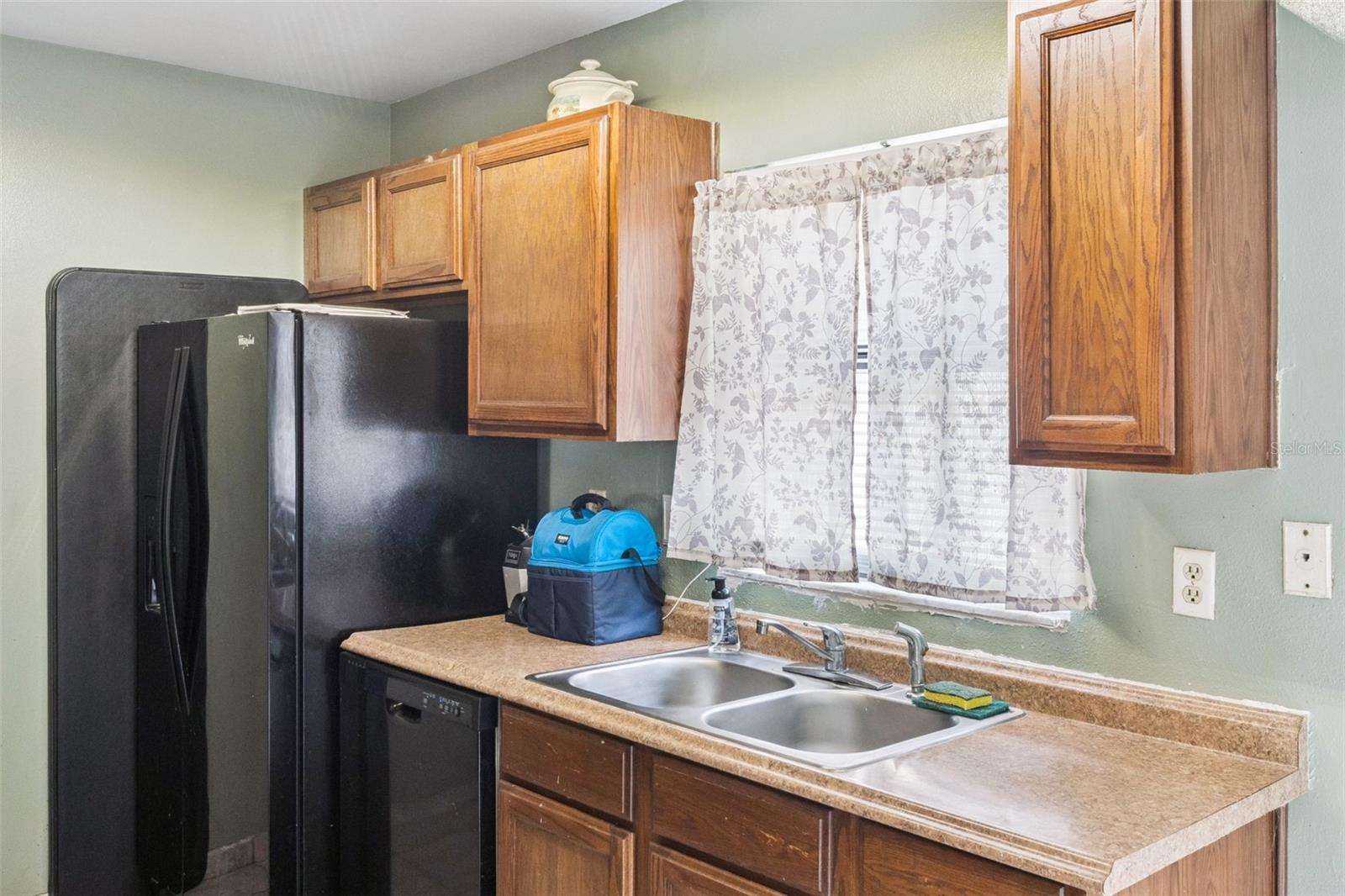 HIDDEN CREEK CONDO PH 04 - Residential