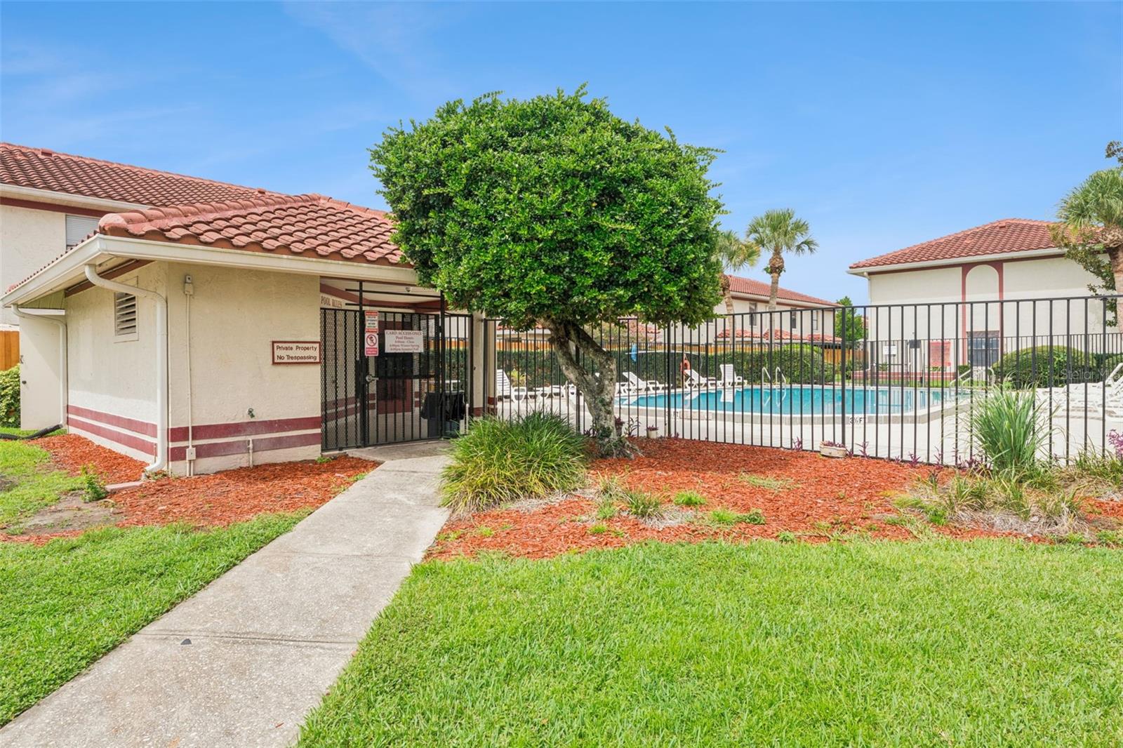 HIDDEN CREEK CONDO PH 04 - Residential