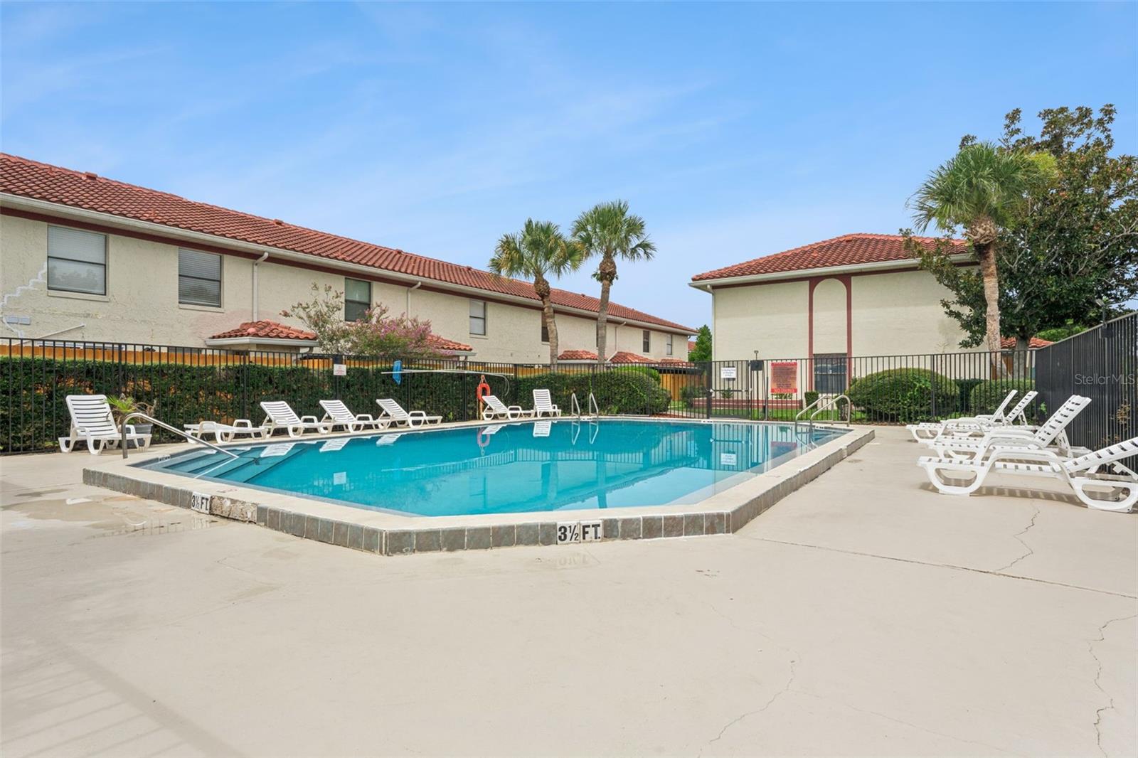 HIDDEN CREEK CONDO PH 04 - Residential