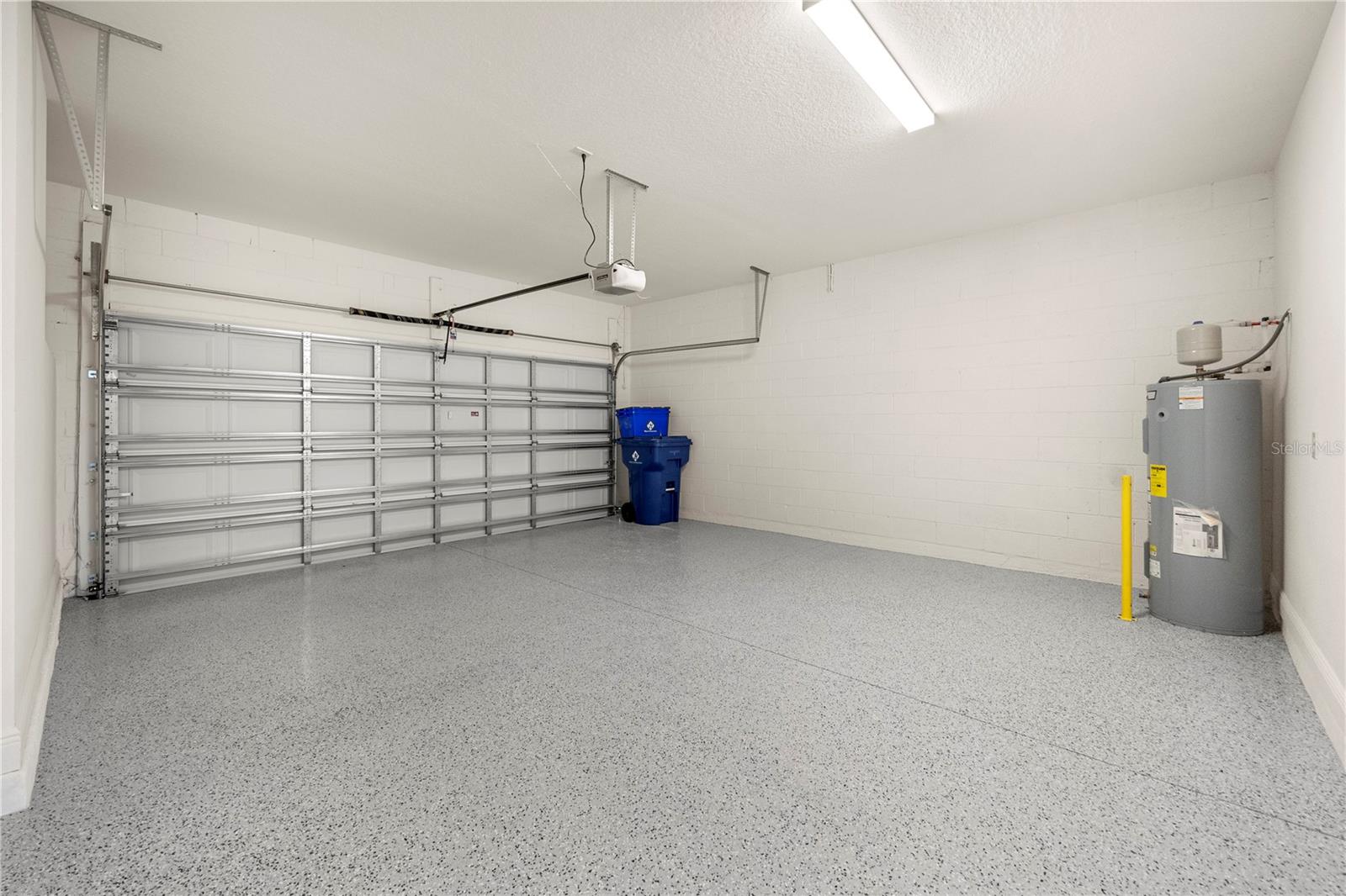 TRINITY LKS PH 4 - Residential Lease