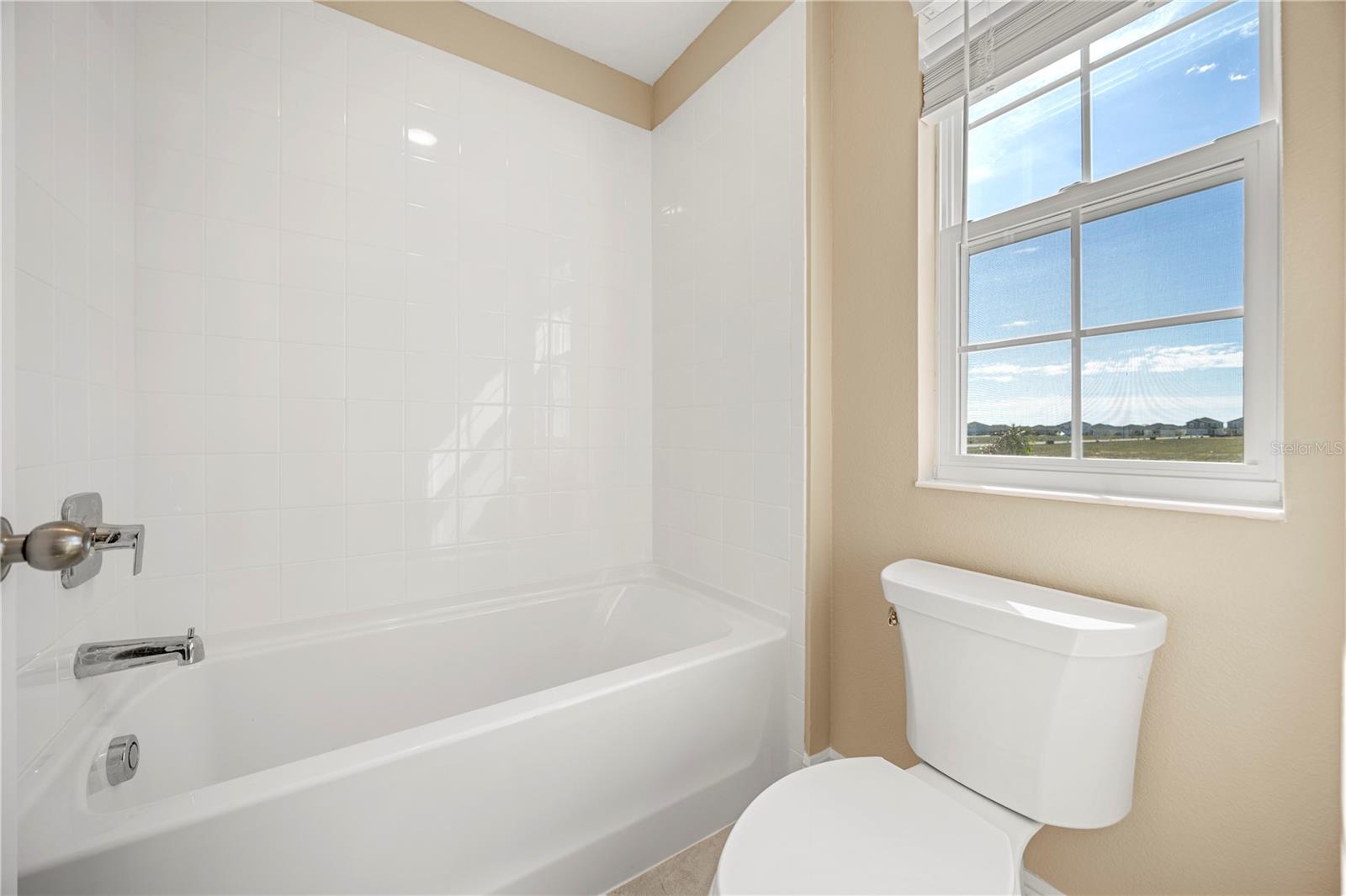 TRINITY LKS PH 4 - Residential Lease