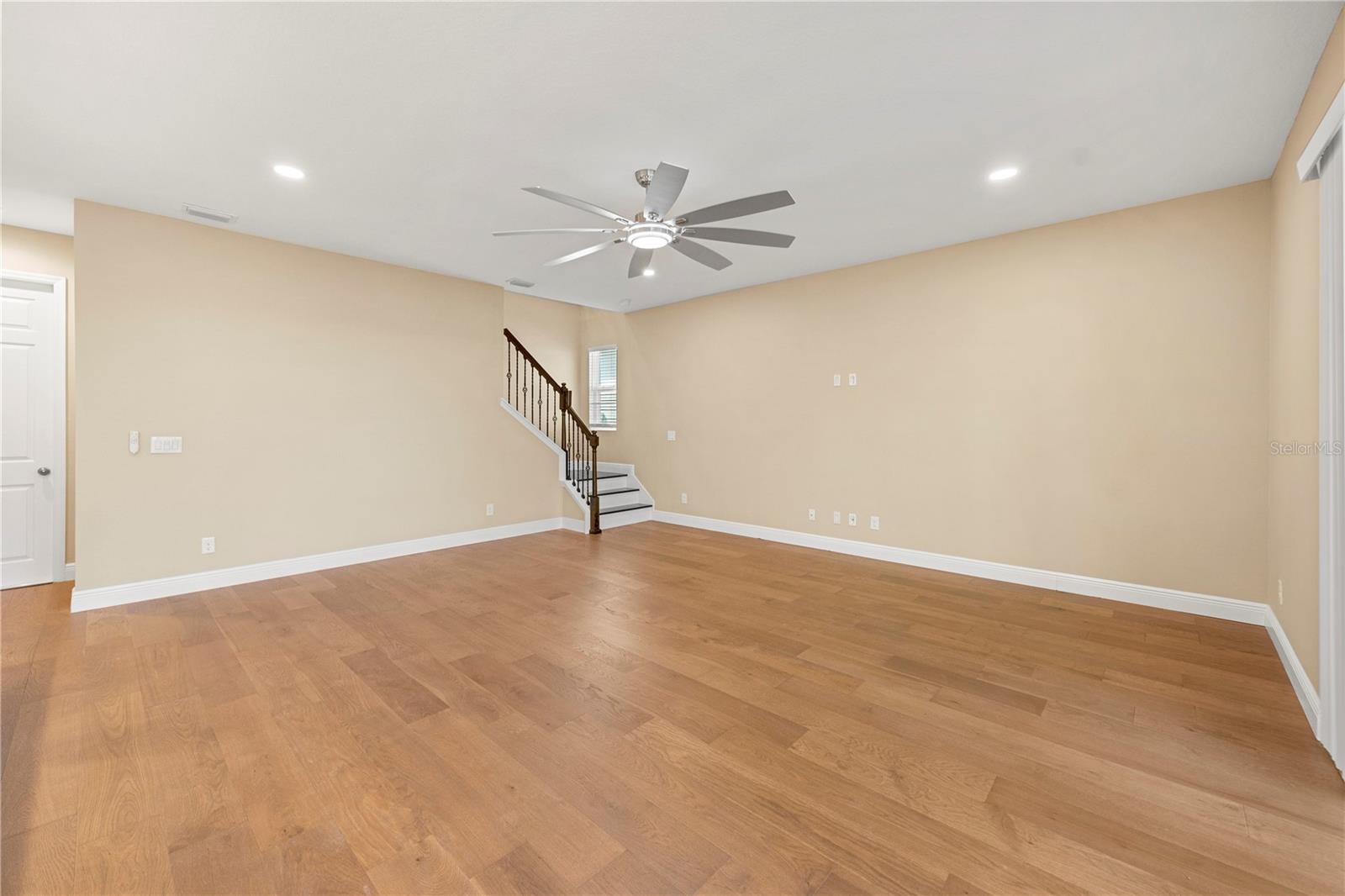TRINITY LKS PH 4 - Residential Lease