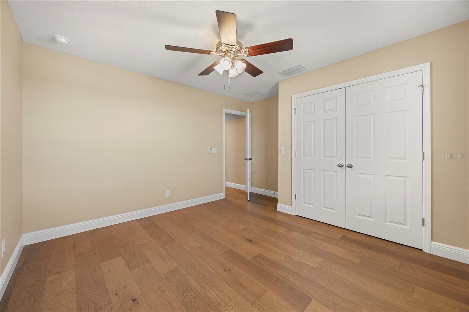 TRINITY LKS PH 4 - Residential Lease