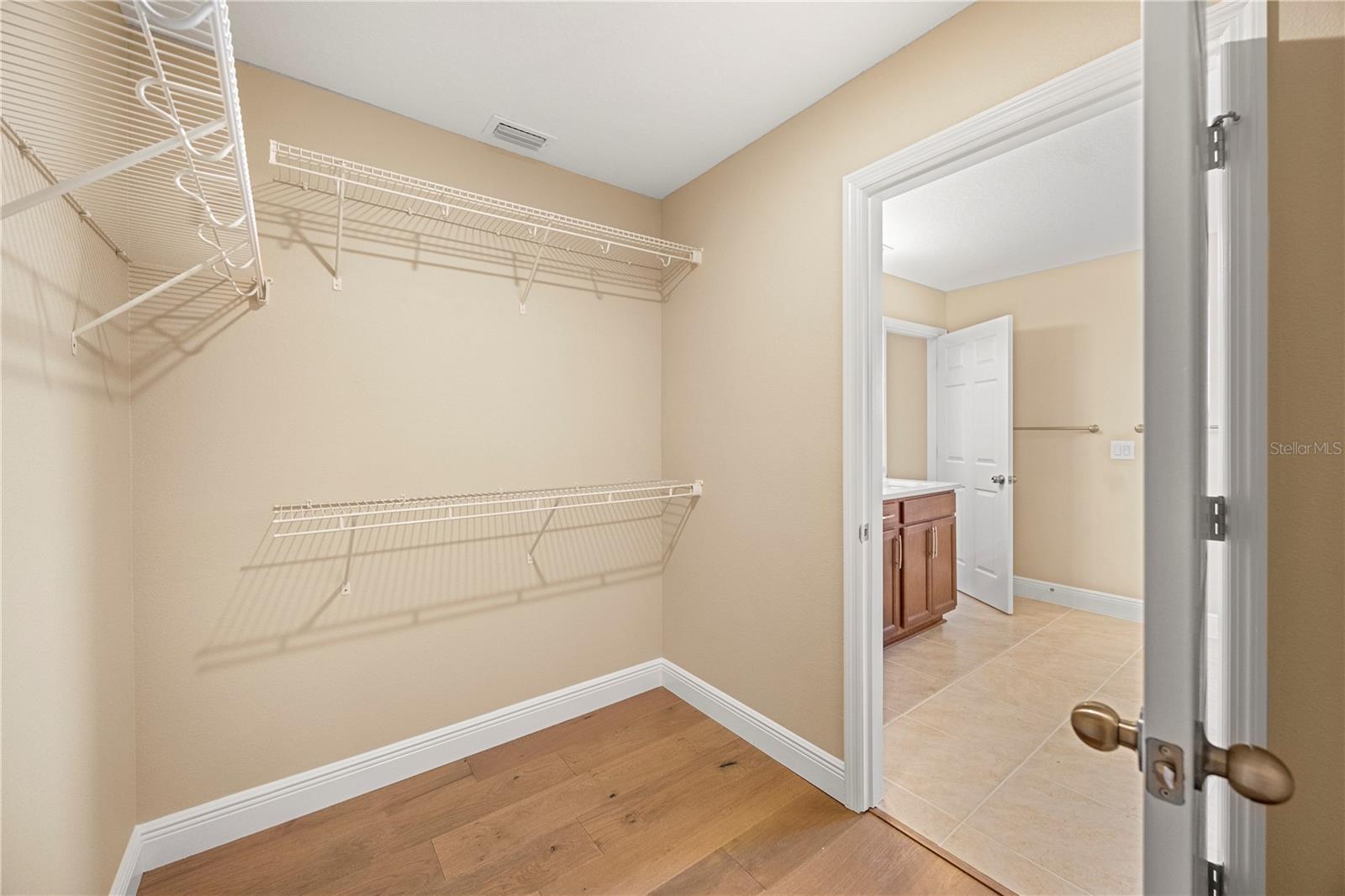 TRINITY LKS PH 4 - Residential Lease