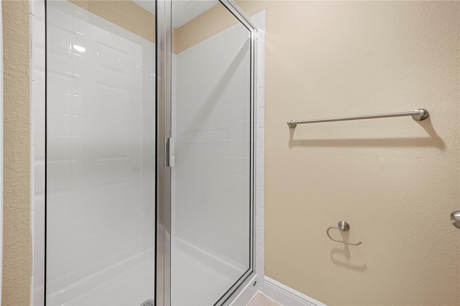 TRINITY LKS PH 4 - Residential Lease