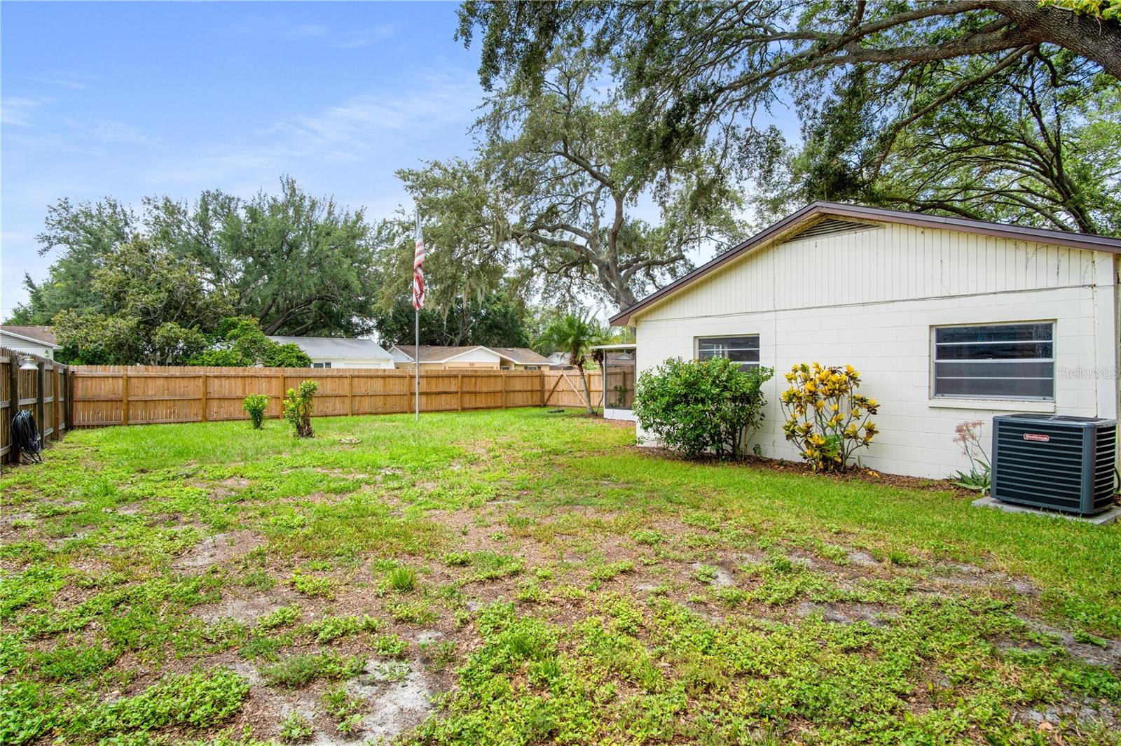 TANGLEWOOD - Residential