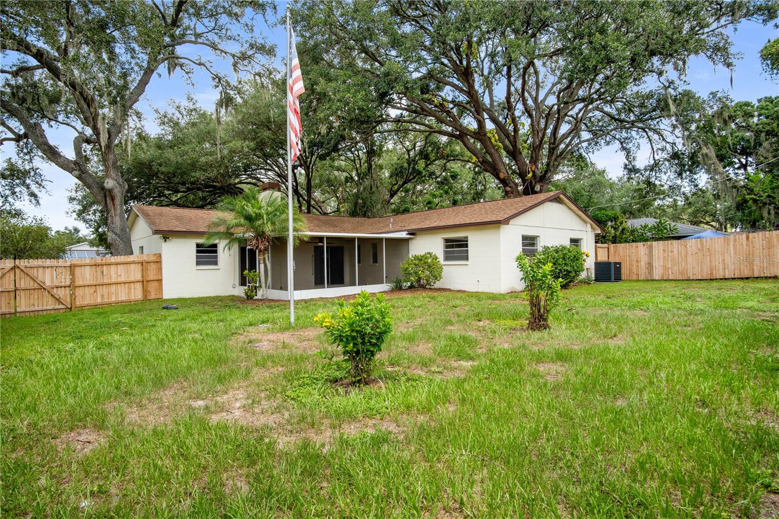 TANGLEWOOD - Residential