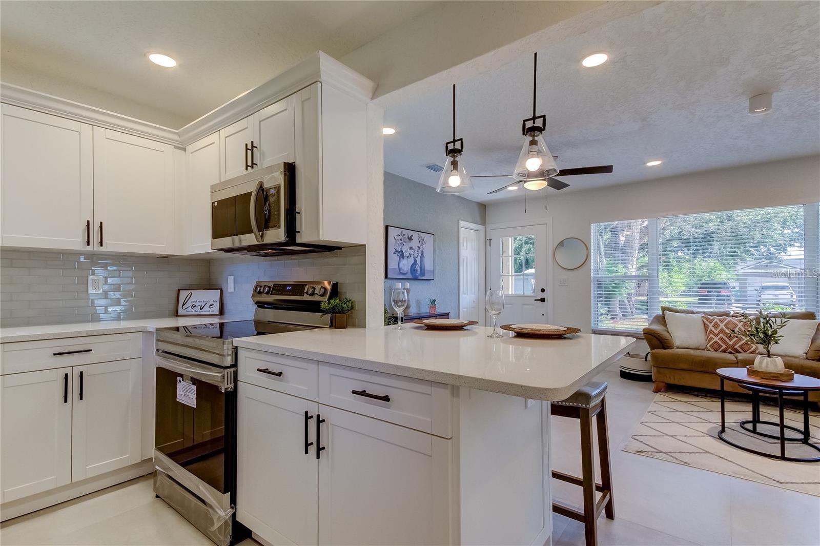 SEMINOLE LAKE VILLAGE 1ST ADD - Residential