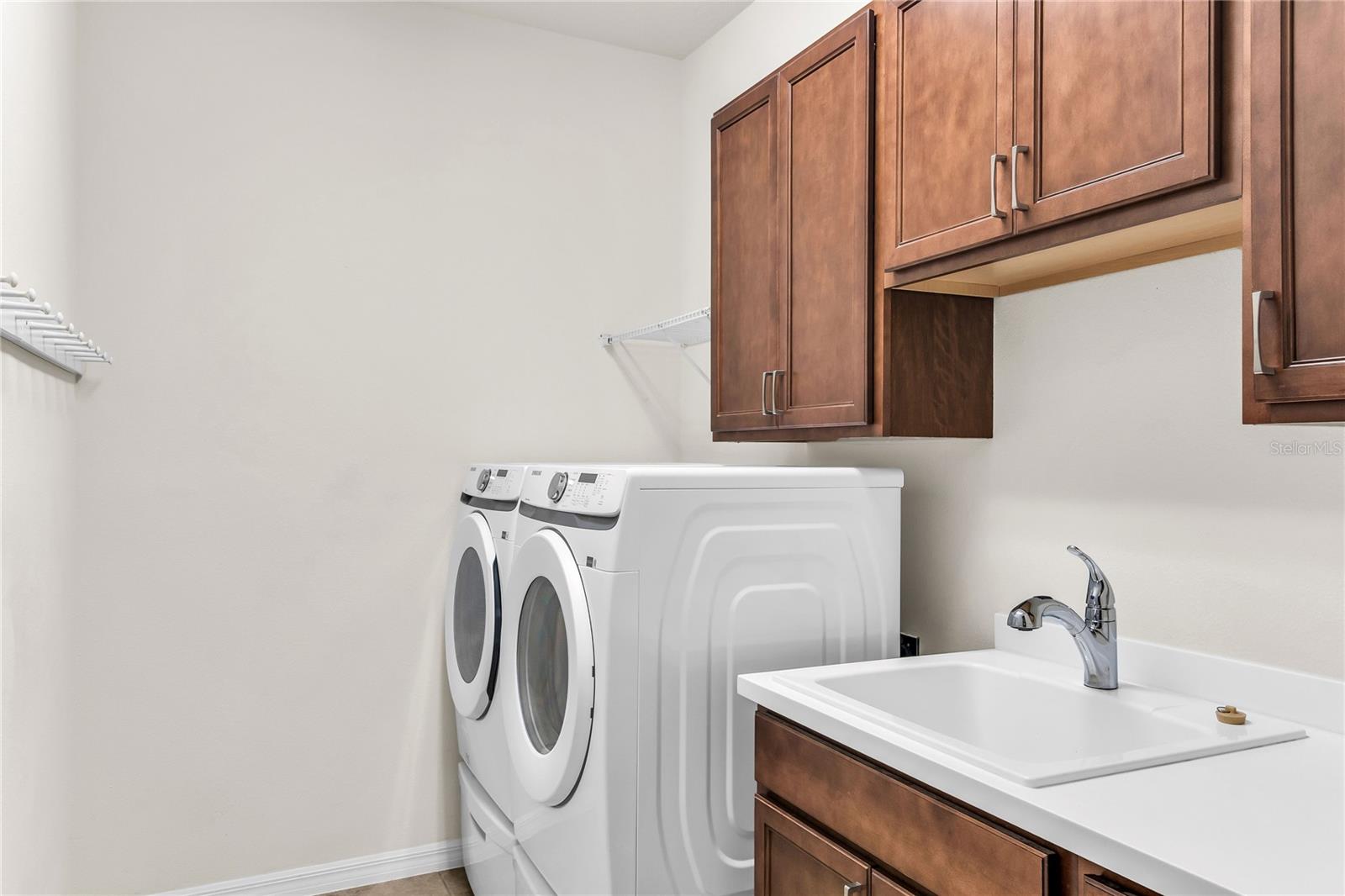 LAKEVIEW POINTE AT HORIZON WEST - Residential