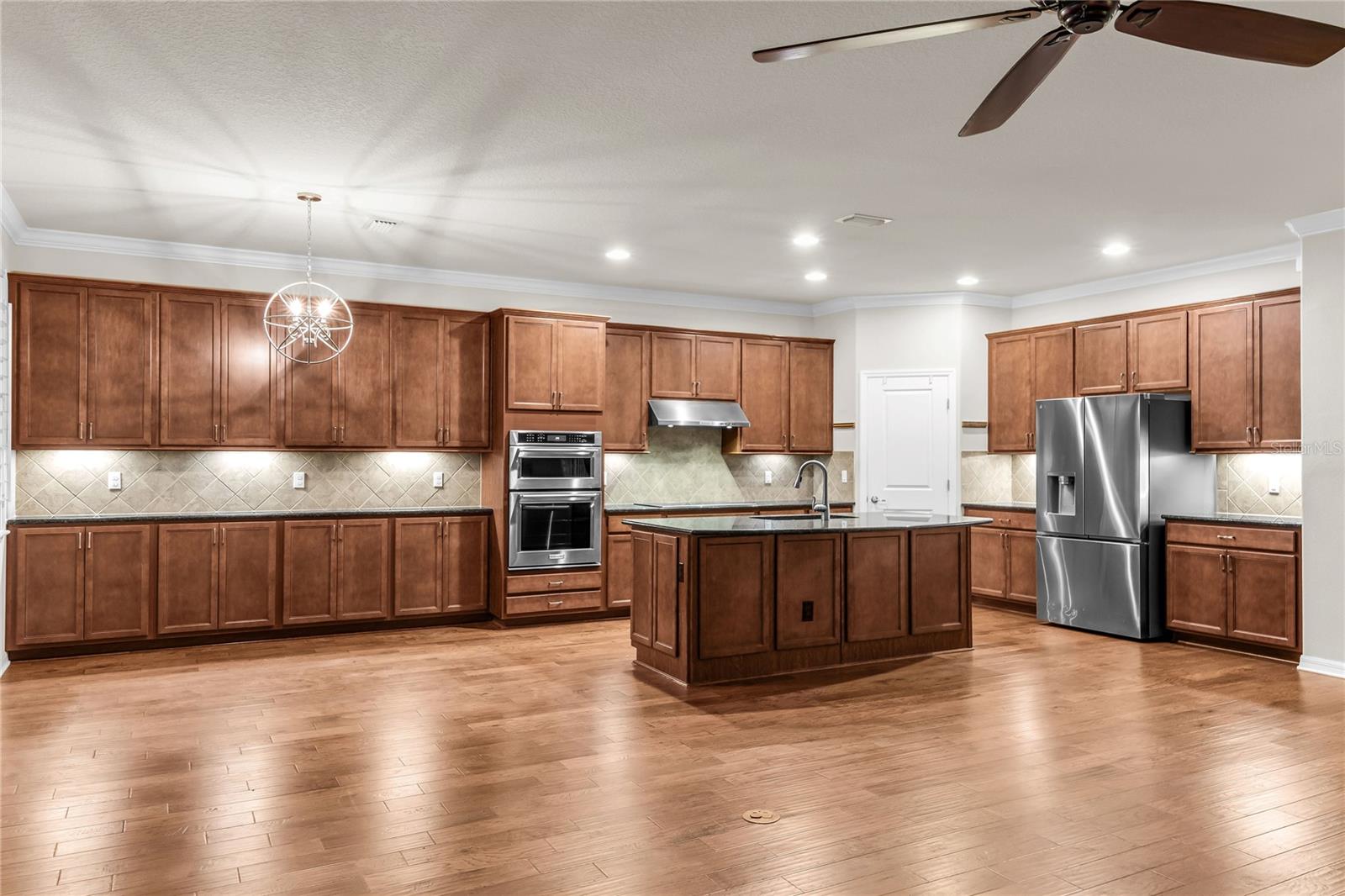 LAKEVIEW POINTE AT HORIZON WEST - Residential