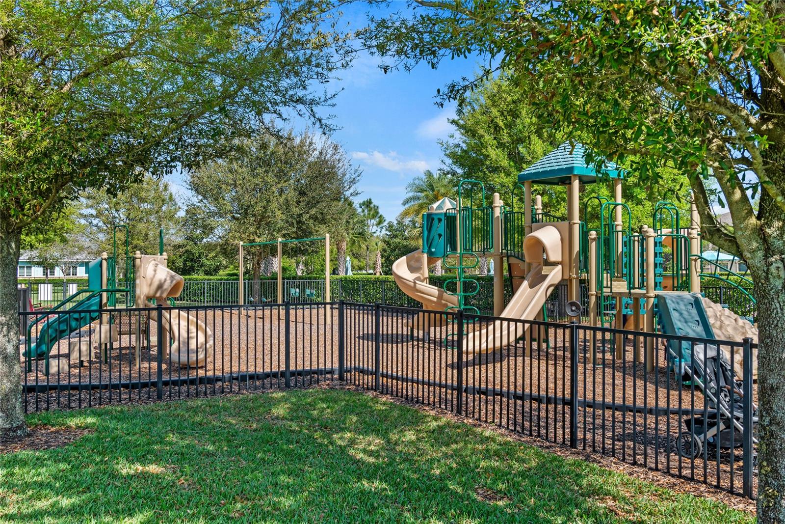 LAKEVIEW POINTE AT HORIZON WEST - Residential