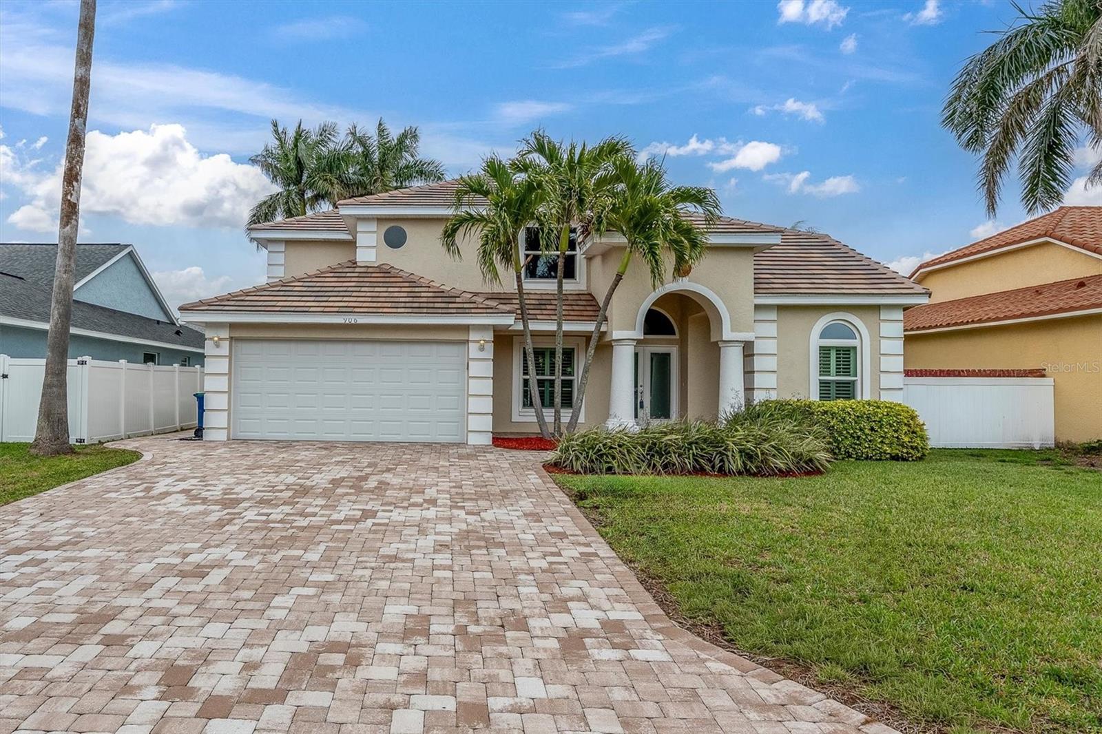 TIERRA VERDE LANDMARK - Residential