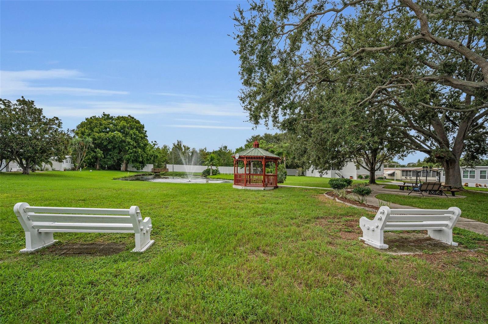 HOLIDAY SHORES MOBILE PARK UNREC - Residential