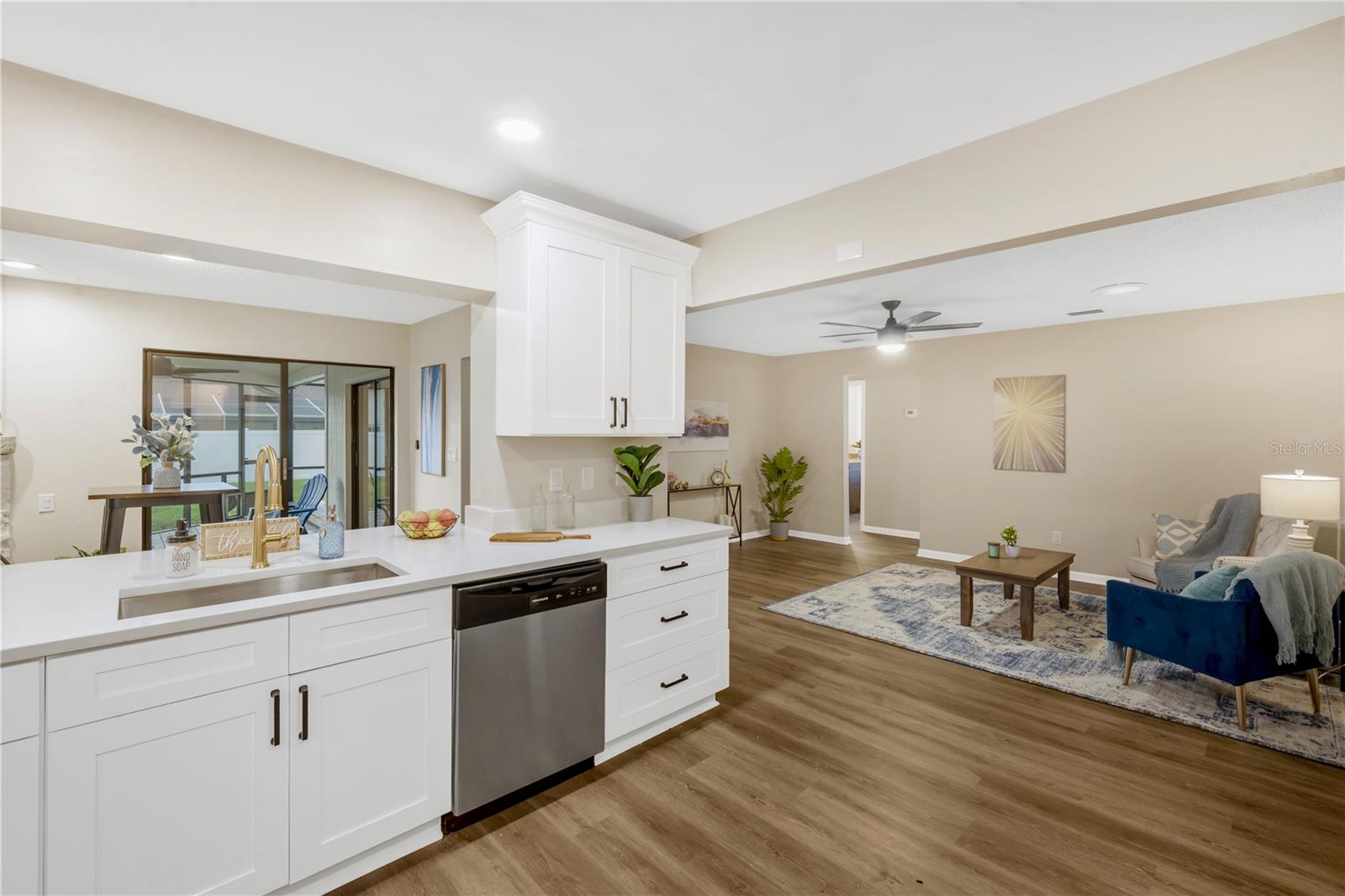 HUNTERS COVE UNIT 1 - Residential