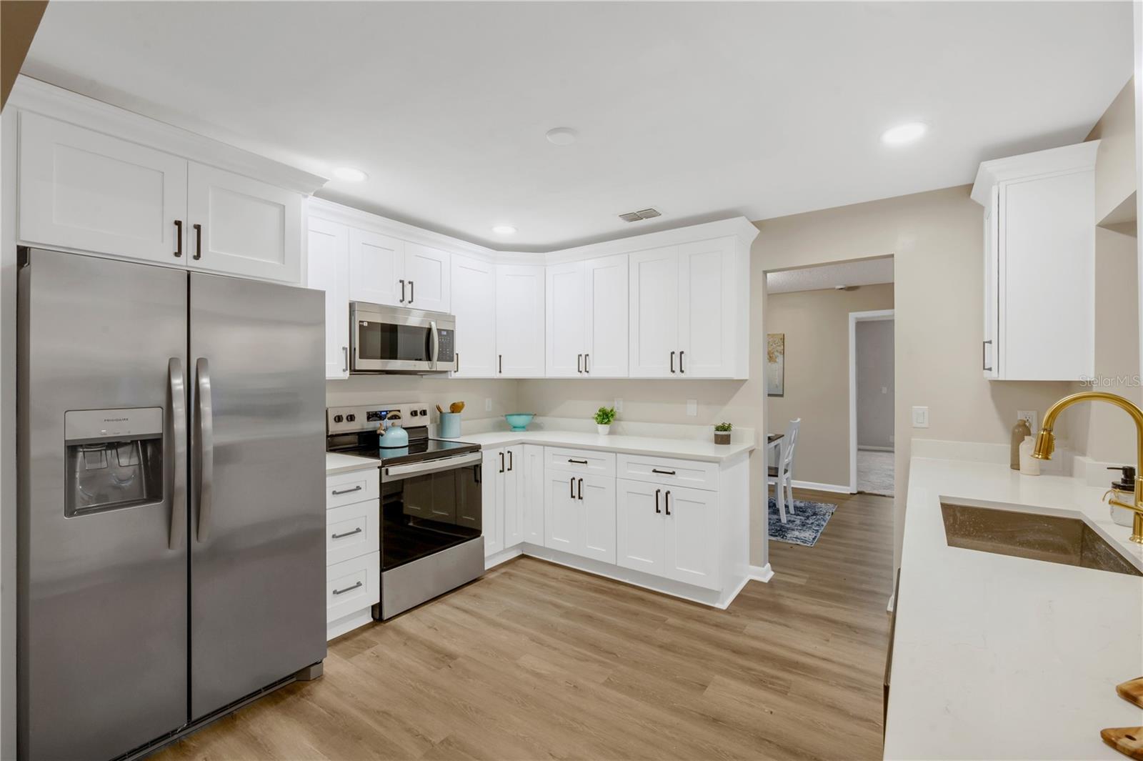 HUNTERS COVE UNIT 1 - Residential