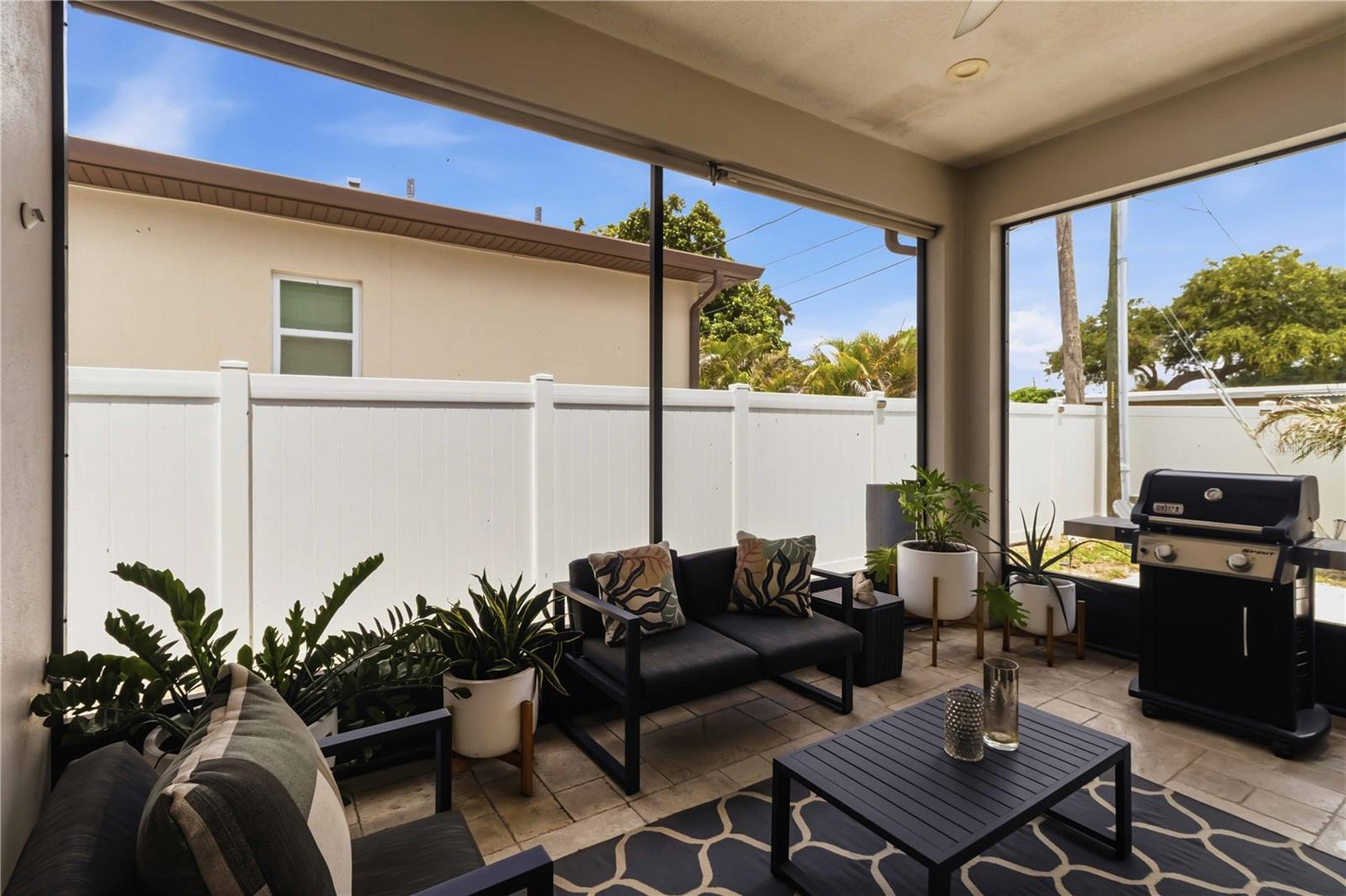NORTH KENWOOD - Residential