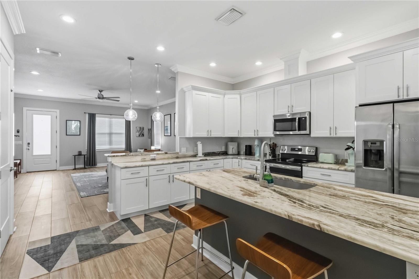 NORTH KENWOOD - Residential