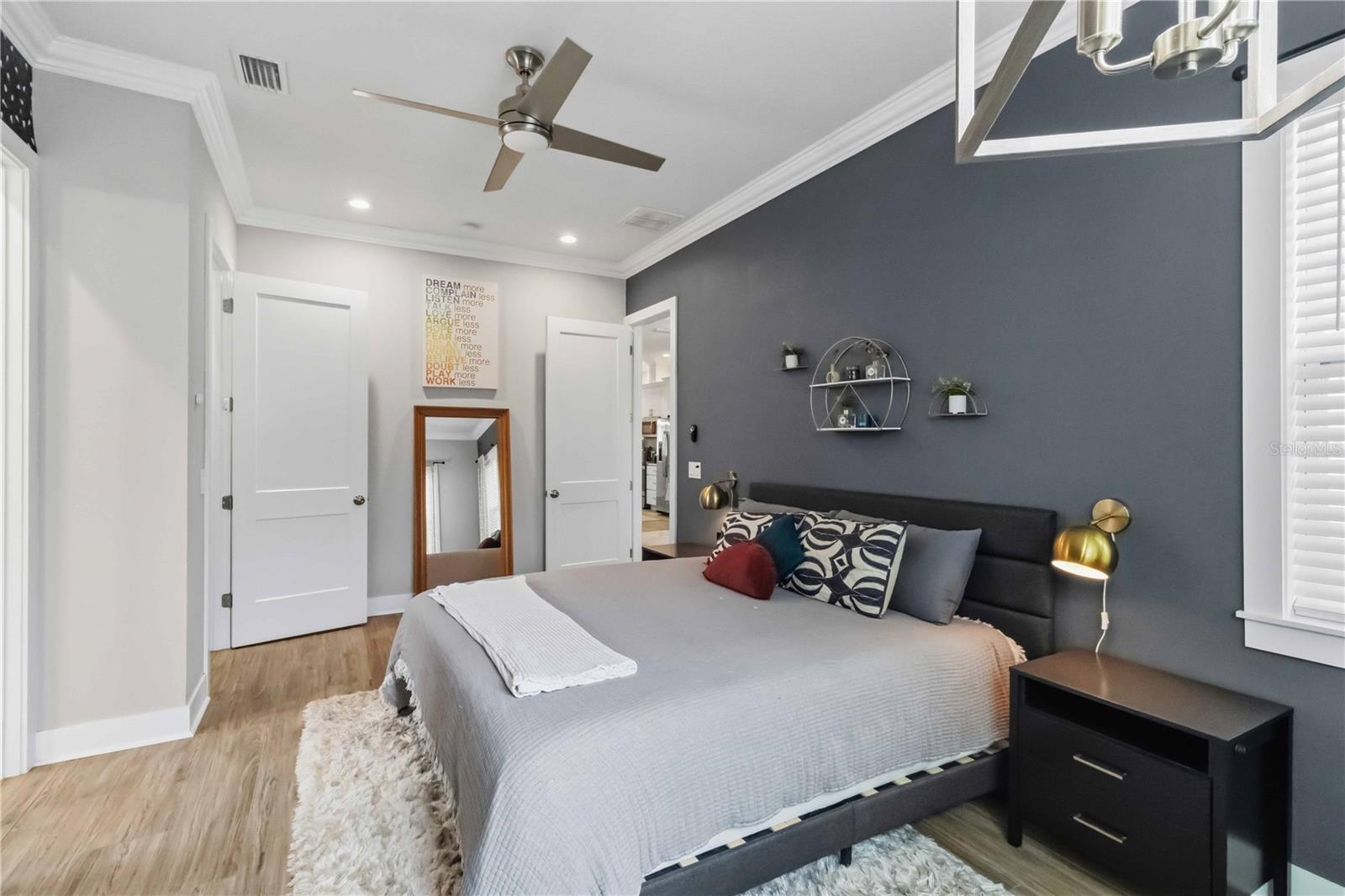 NORTH KENWOOD - Residential