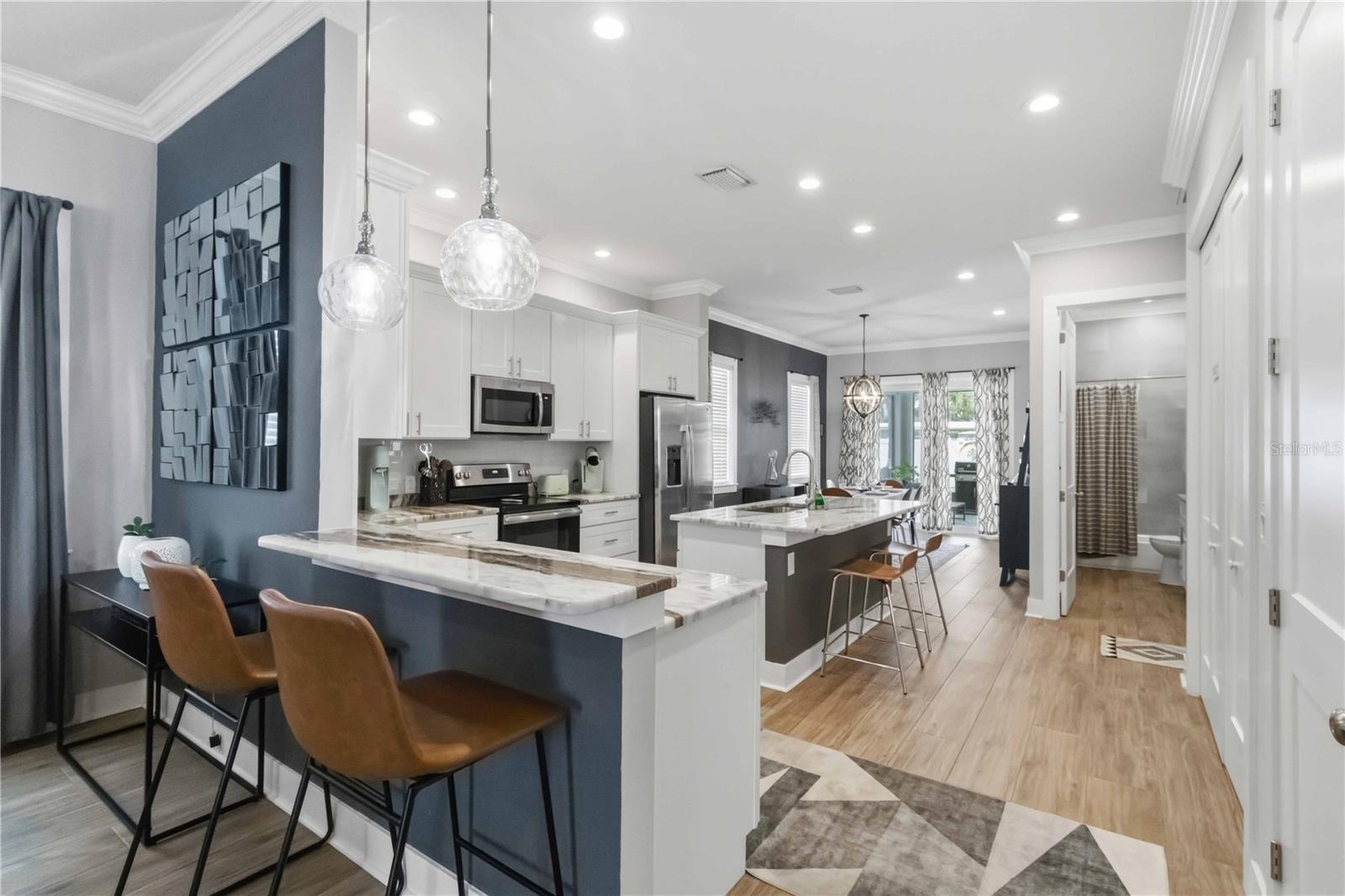 NORTH KENWOOD - Residential