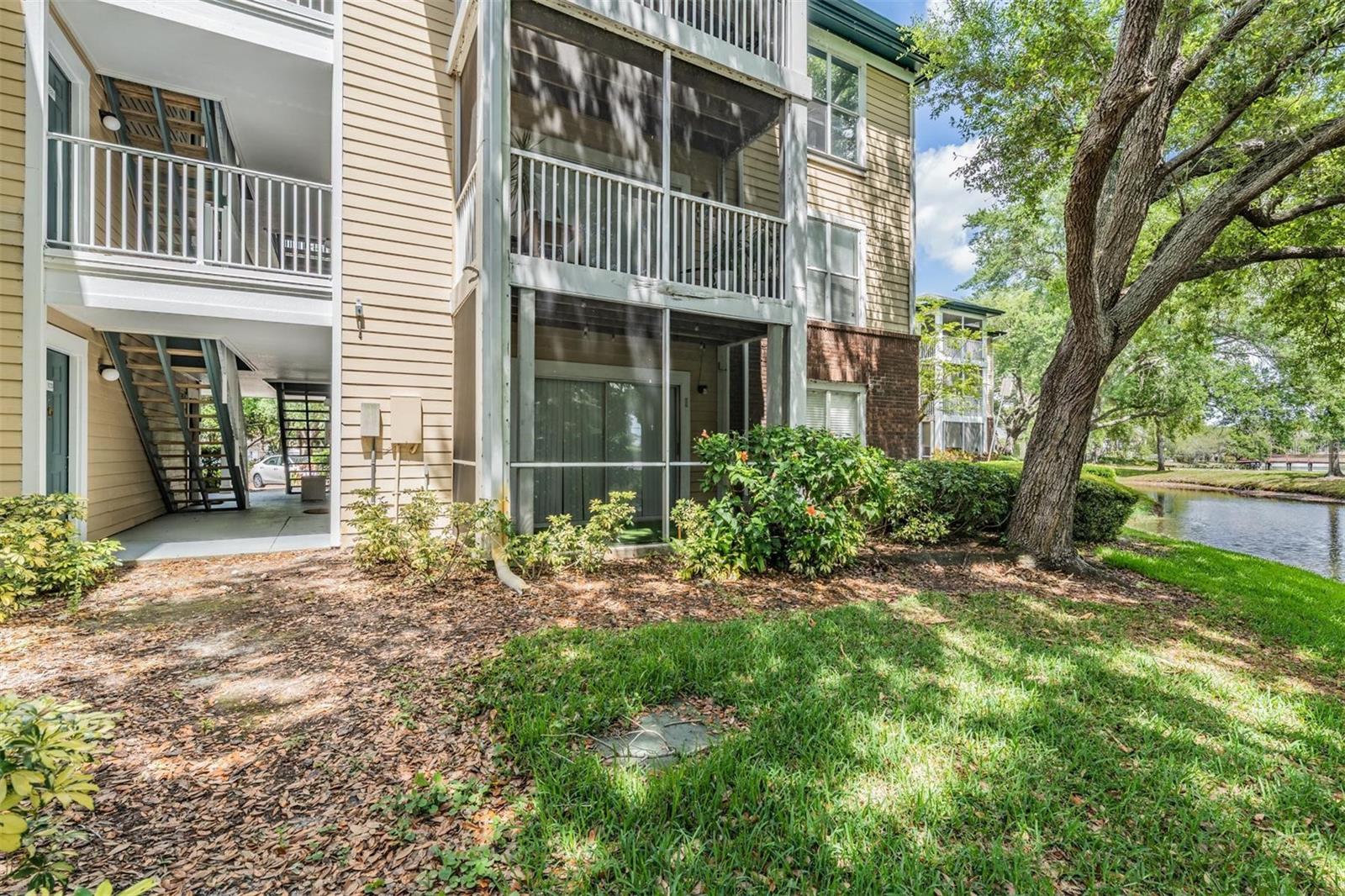 THE LANDINGS OF TAMPA A CONDOM - Residential