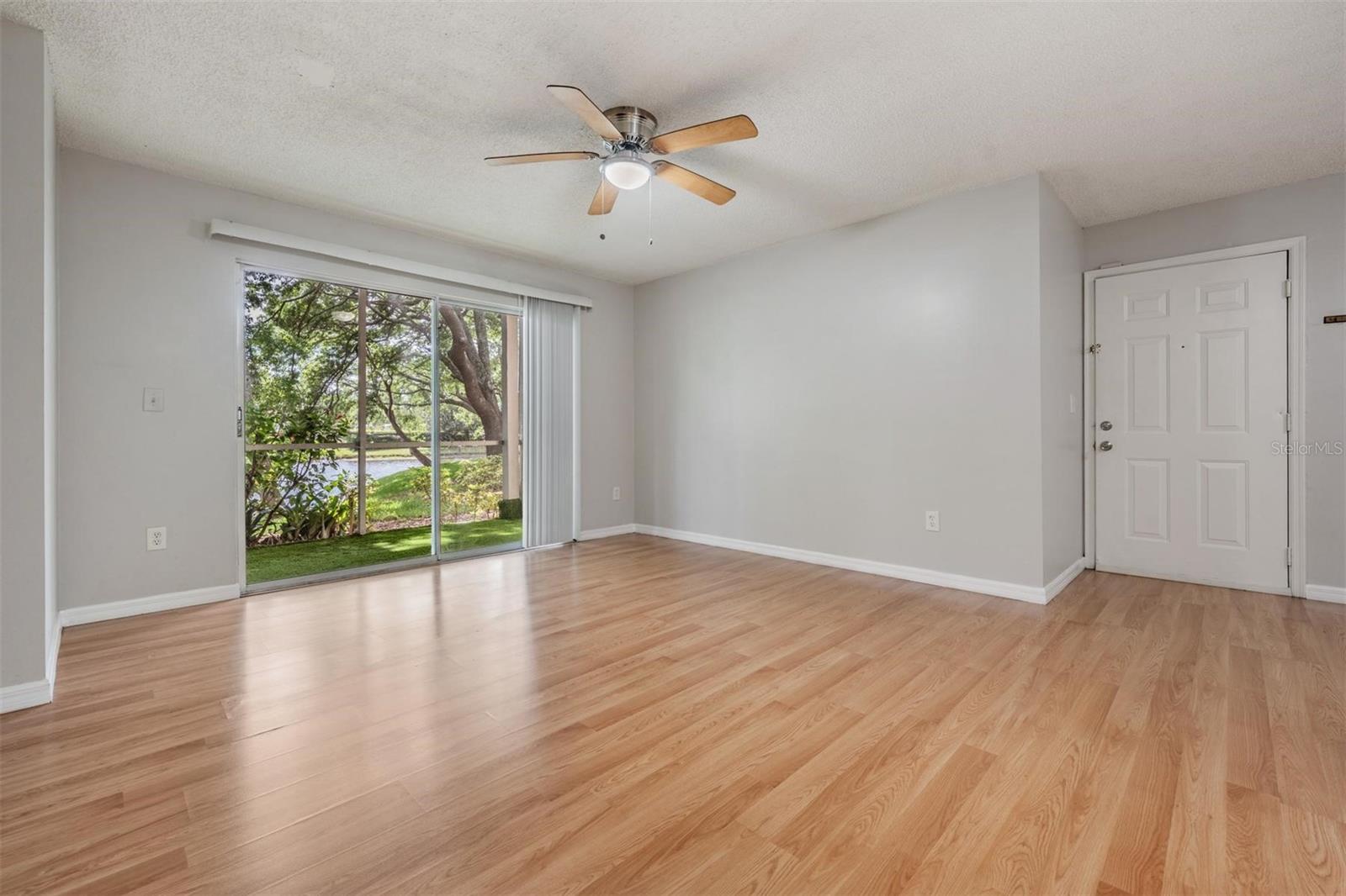 THE LANDINGS OF TAMPA A CONDOM - Residential