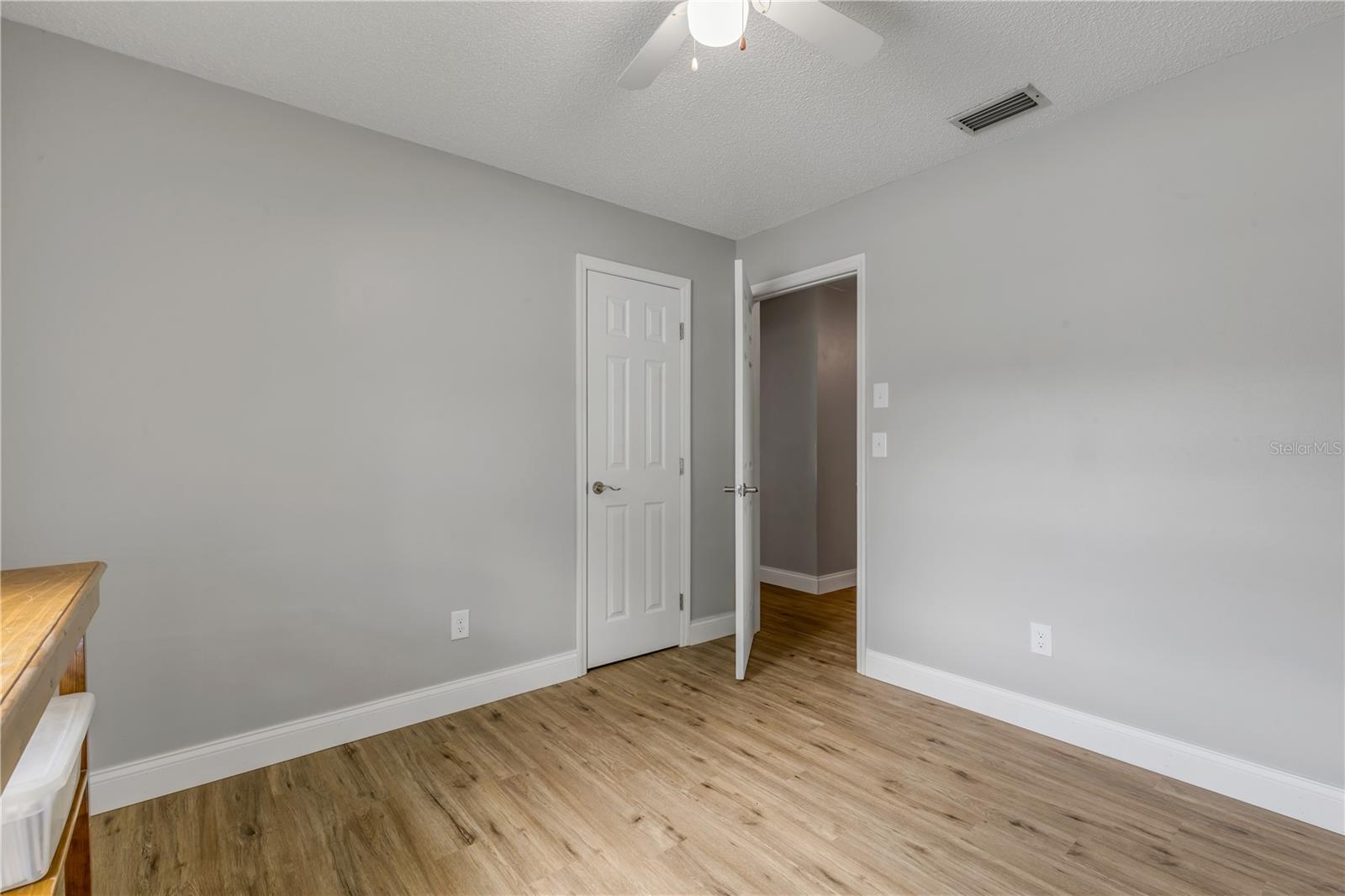 BEACON WOODS UNIT 05 - Residential
