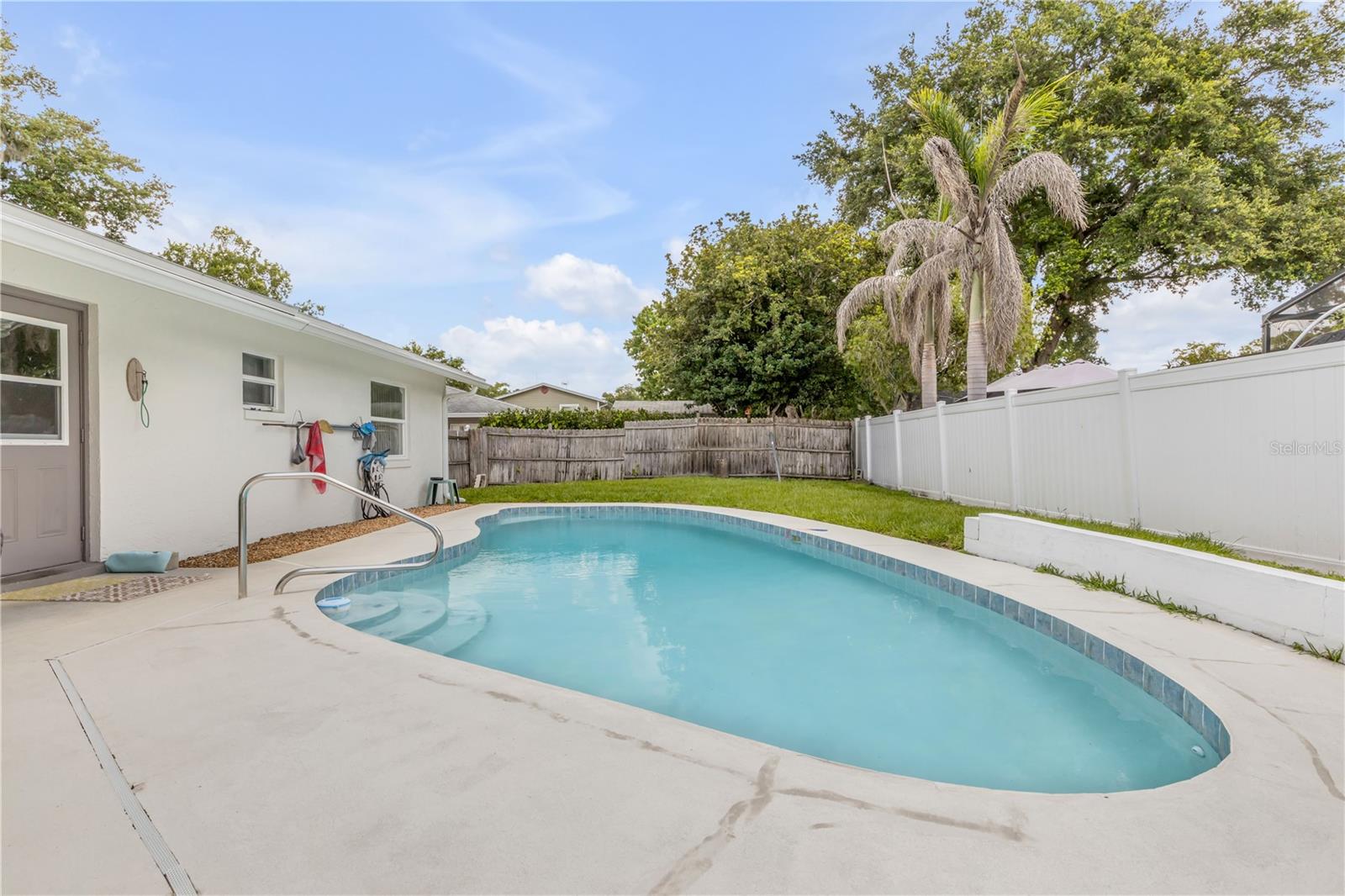 BEACON WOODS UNIT 05 - Residential