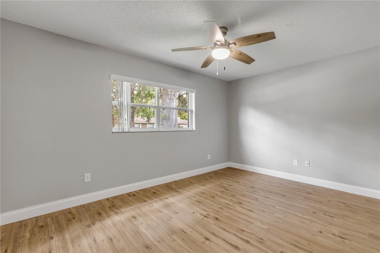 BEACON WOODS UNIT 05 - Residential