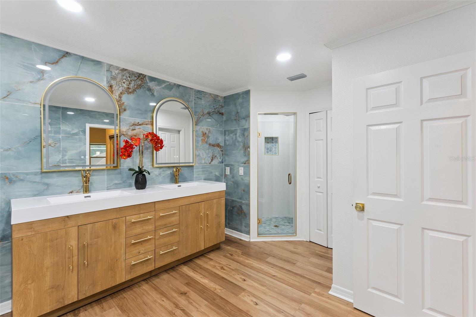 DIAMOND COVE - Residential