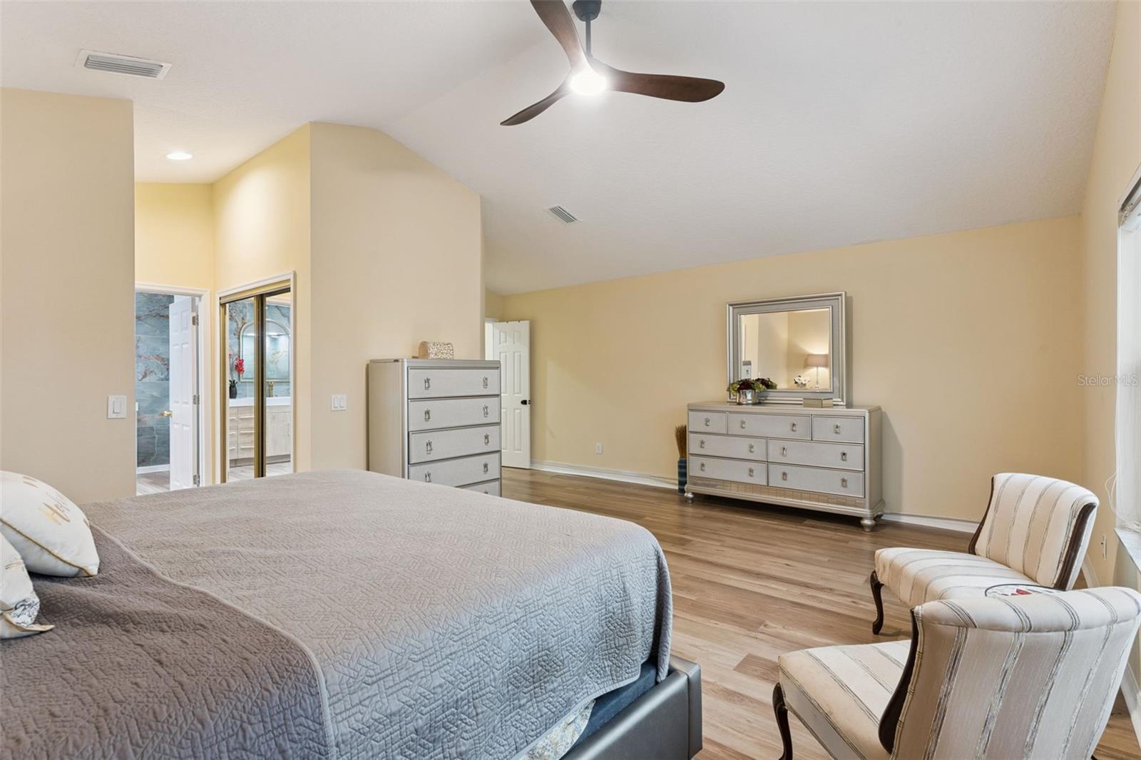 DIAMOND COVE - Residential