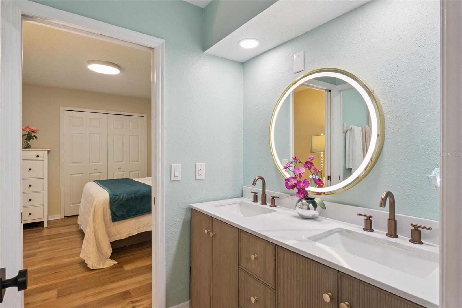 DIAMOND COVE - Residential