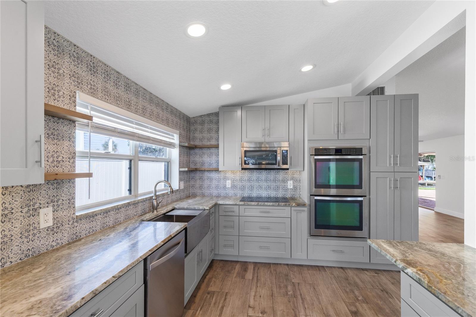 ISLE CATALINA - Residential