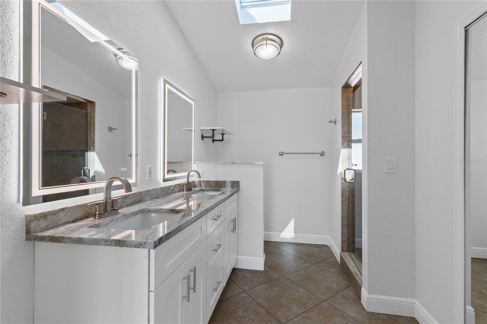 ISLE CATALINA - Residential