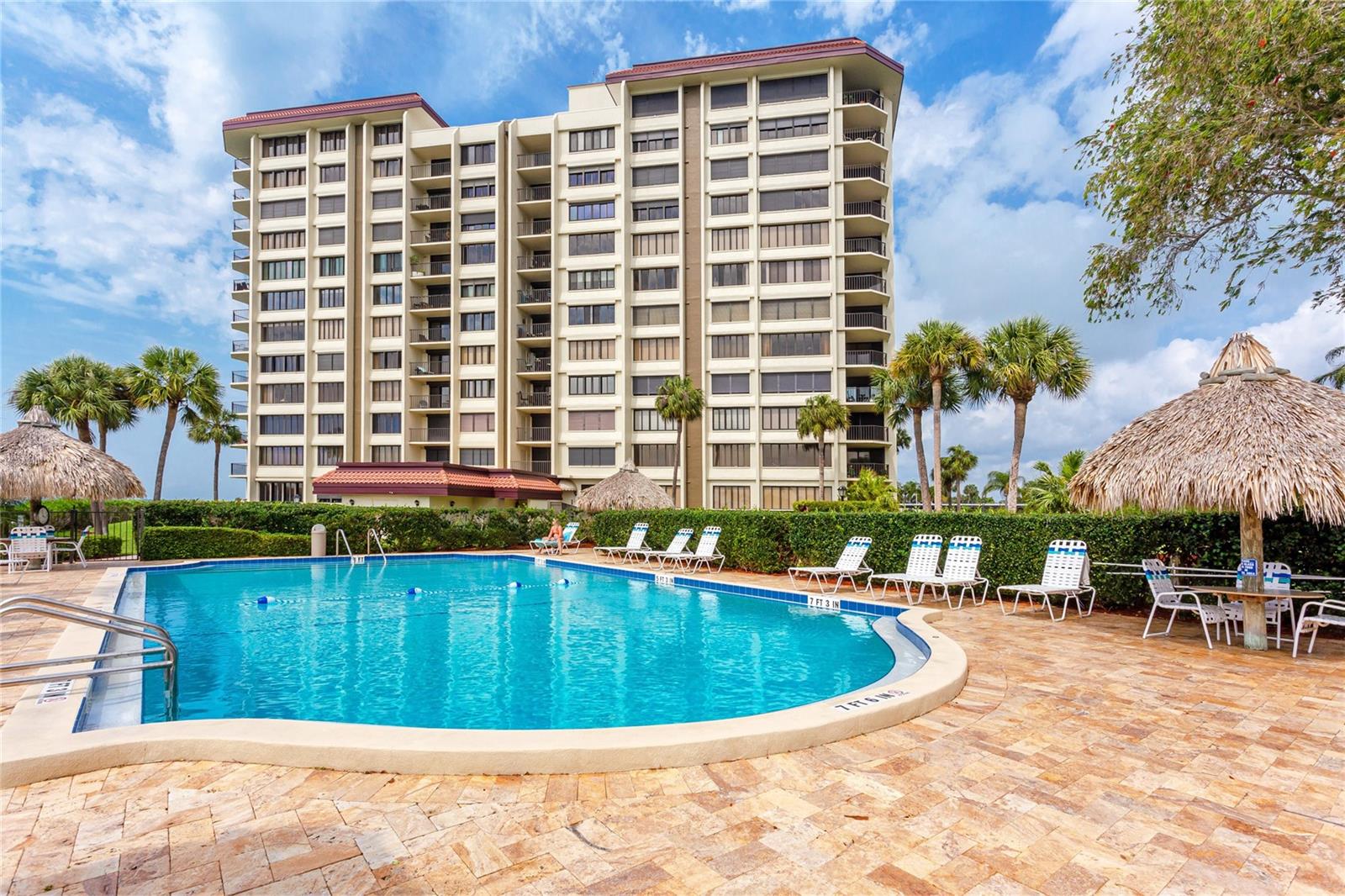 736 ISLAND WAY CONDO - Residential