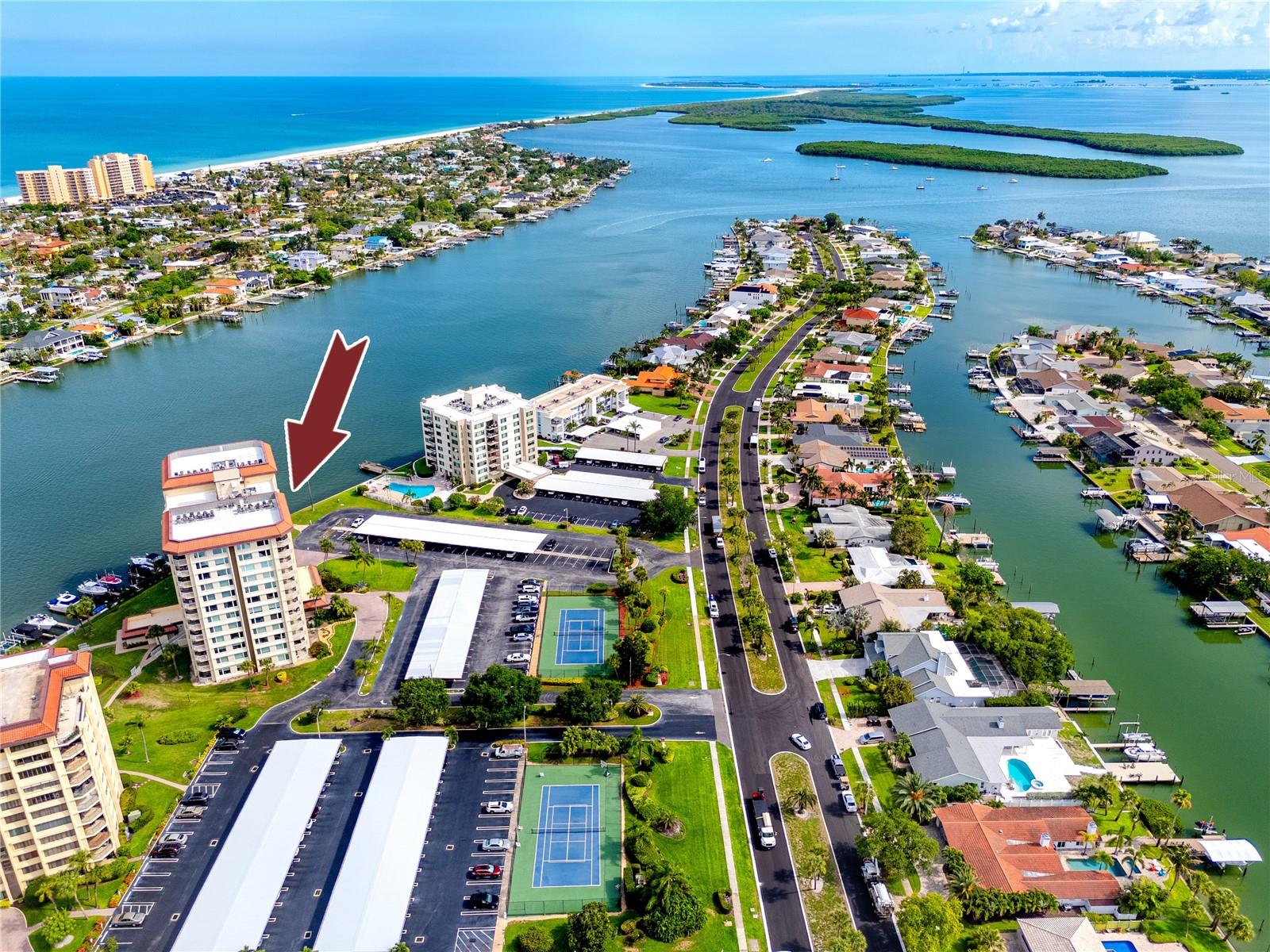 736 ISLAND WAY CONDO - Residential
