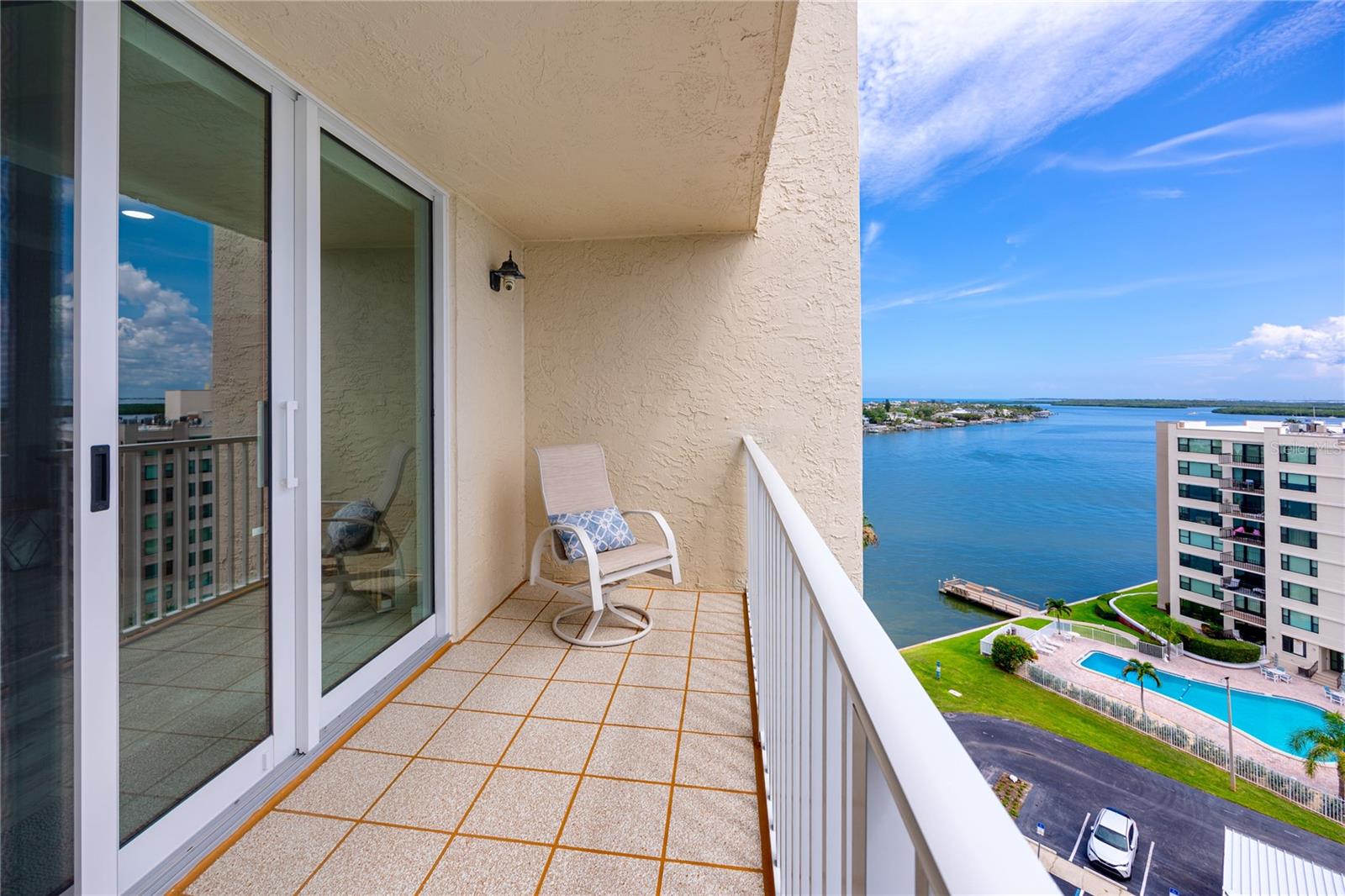 736 ISLAND WAY CONDO - Residential