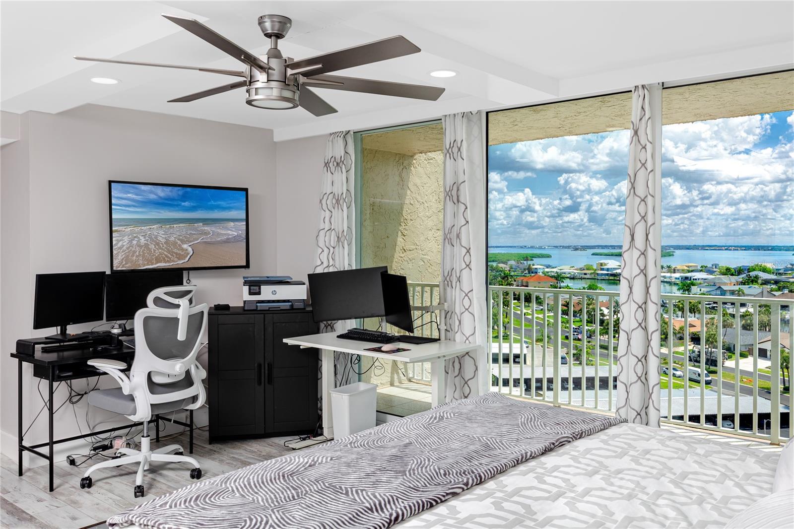 736 ISLAND WAY CONDO - Residential