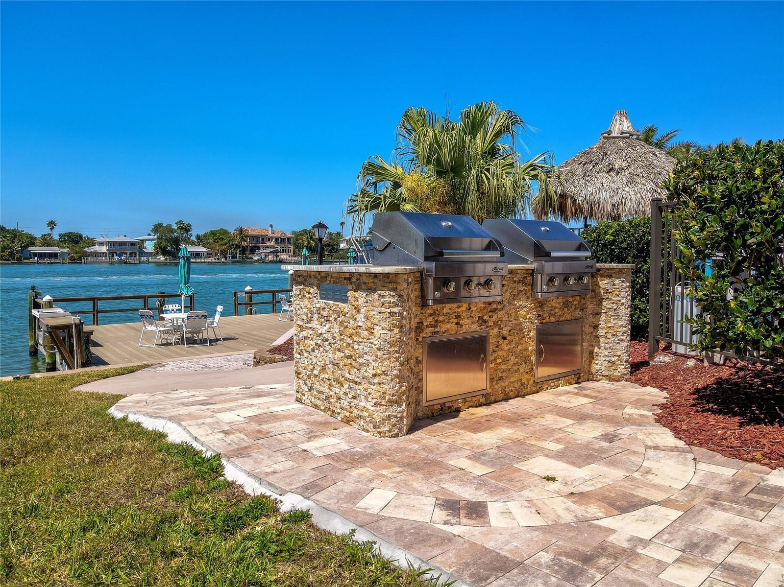 736 ISLAND WAY CONDO - Residential