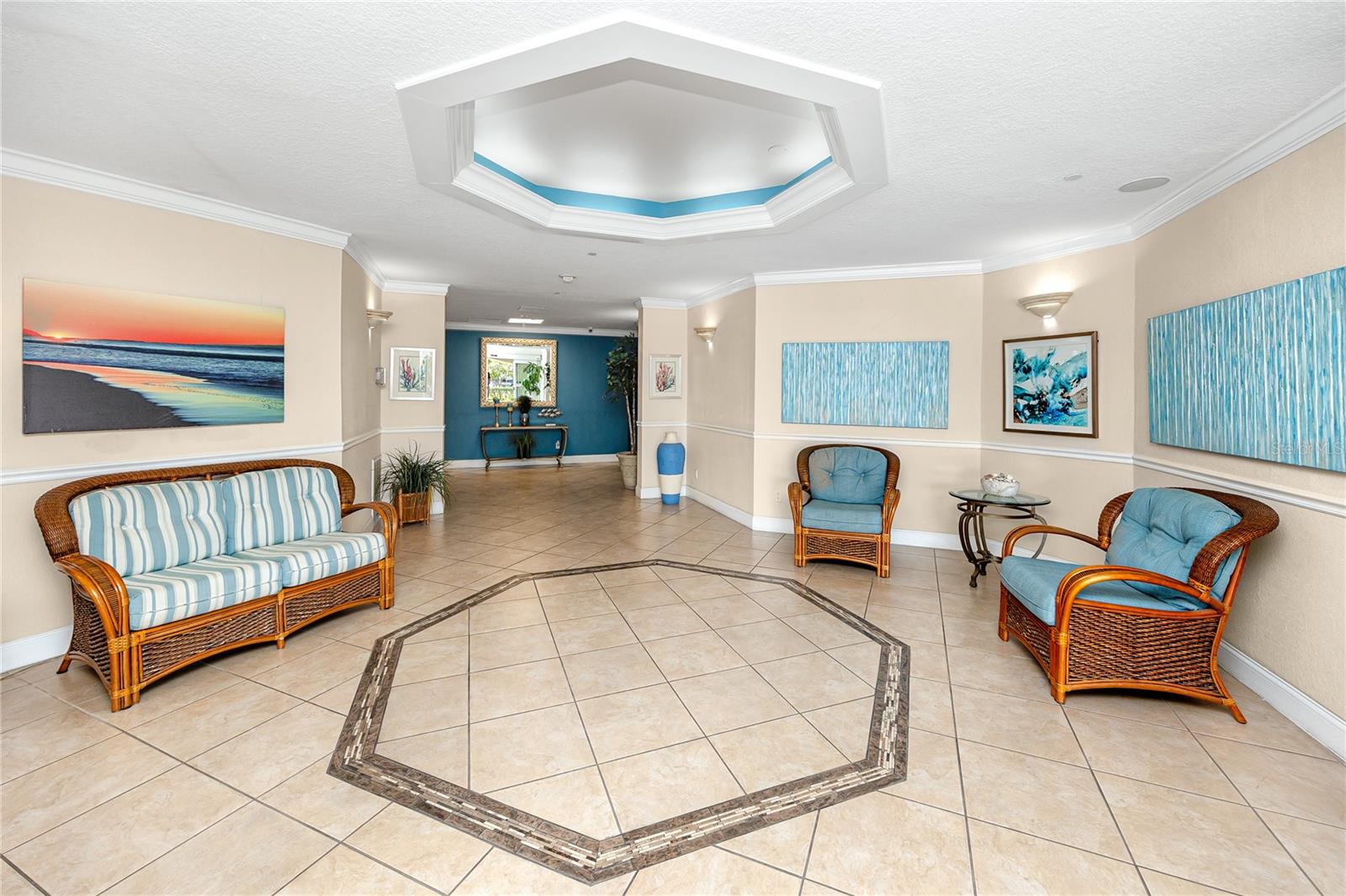 736 ISLAND WAY CONDO - Residential