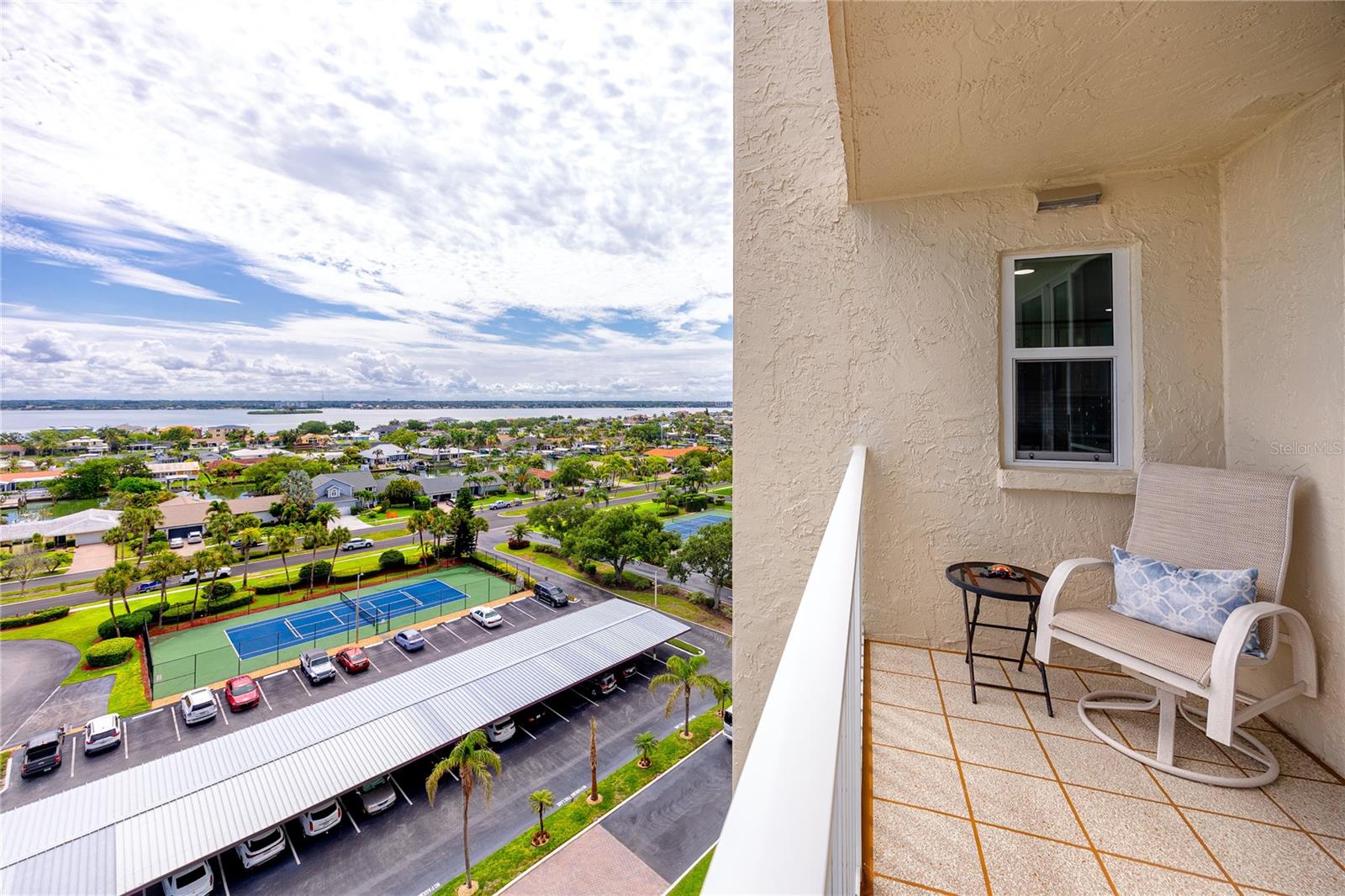 736 ISLAND WAY CONDO - Residential