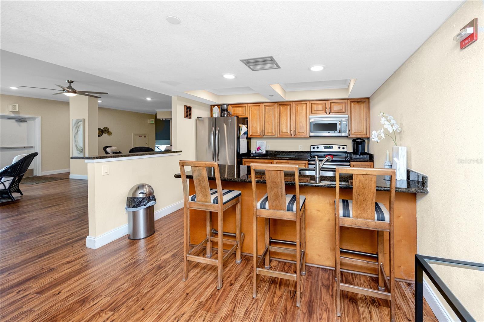 736 ISLAND WAY CONDO - Residential