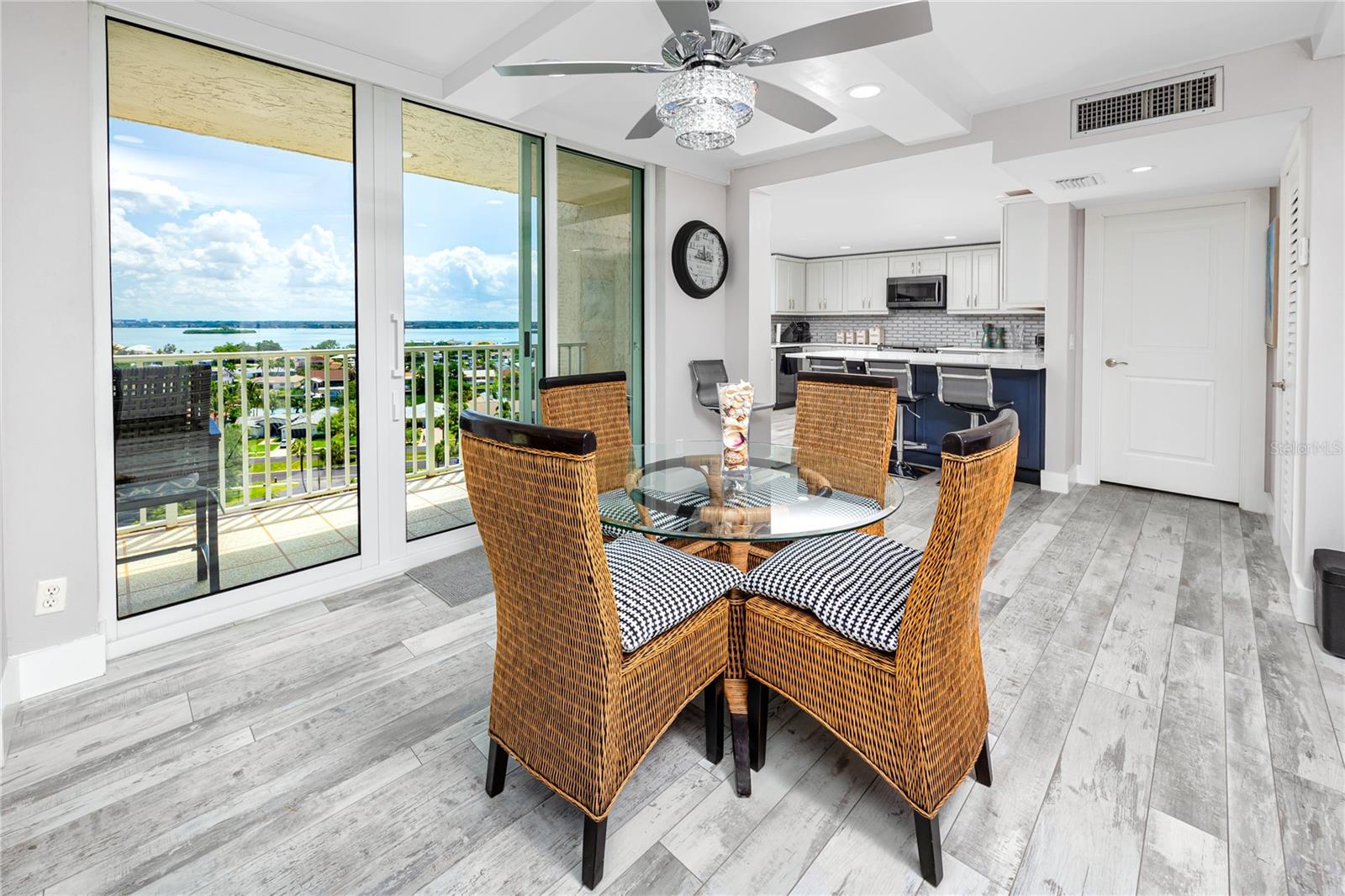 736 ISLAND WAY CONDO - Residential