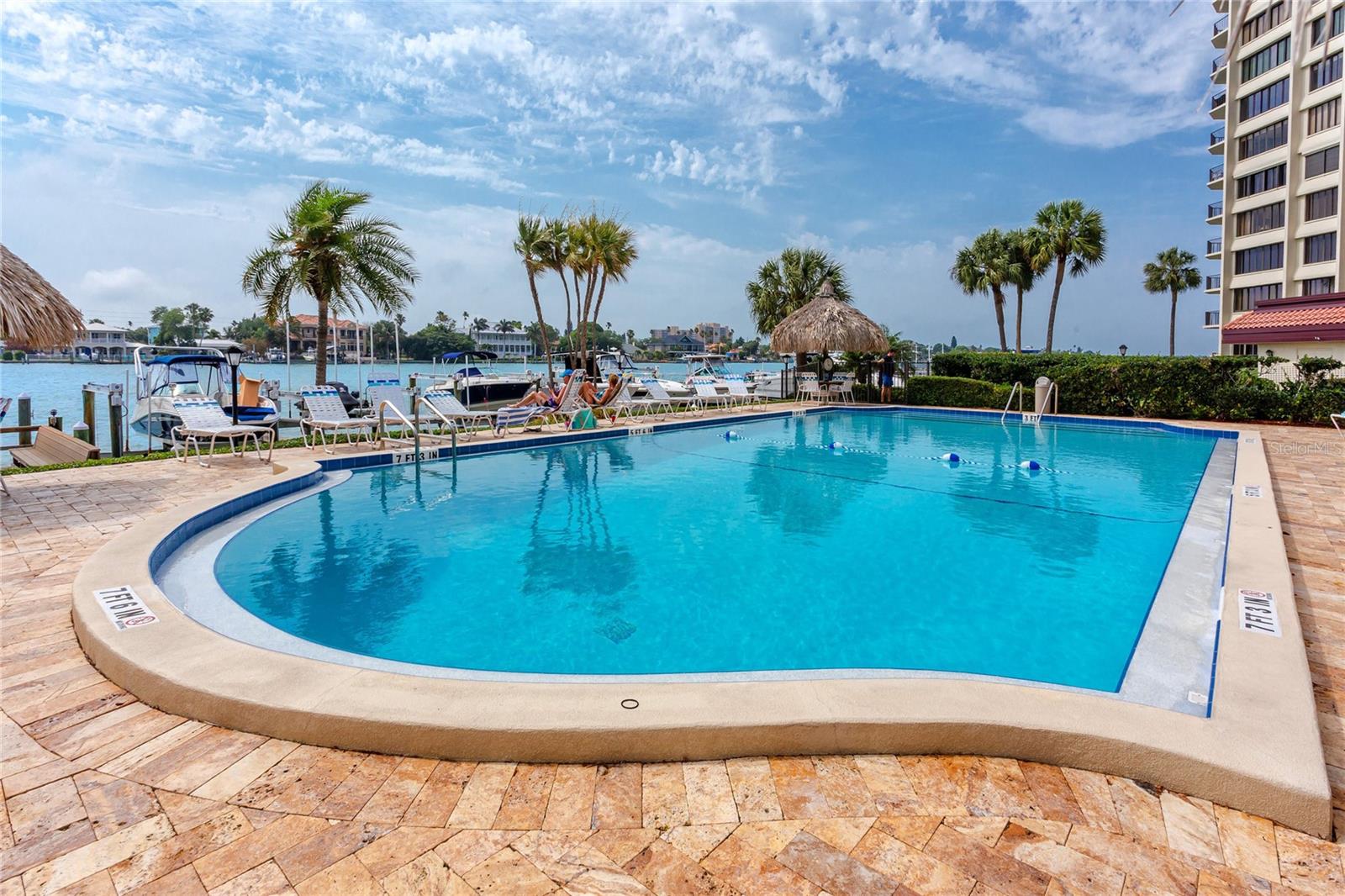 736 ISLAND WAY CONDO - Residential