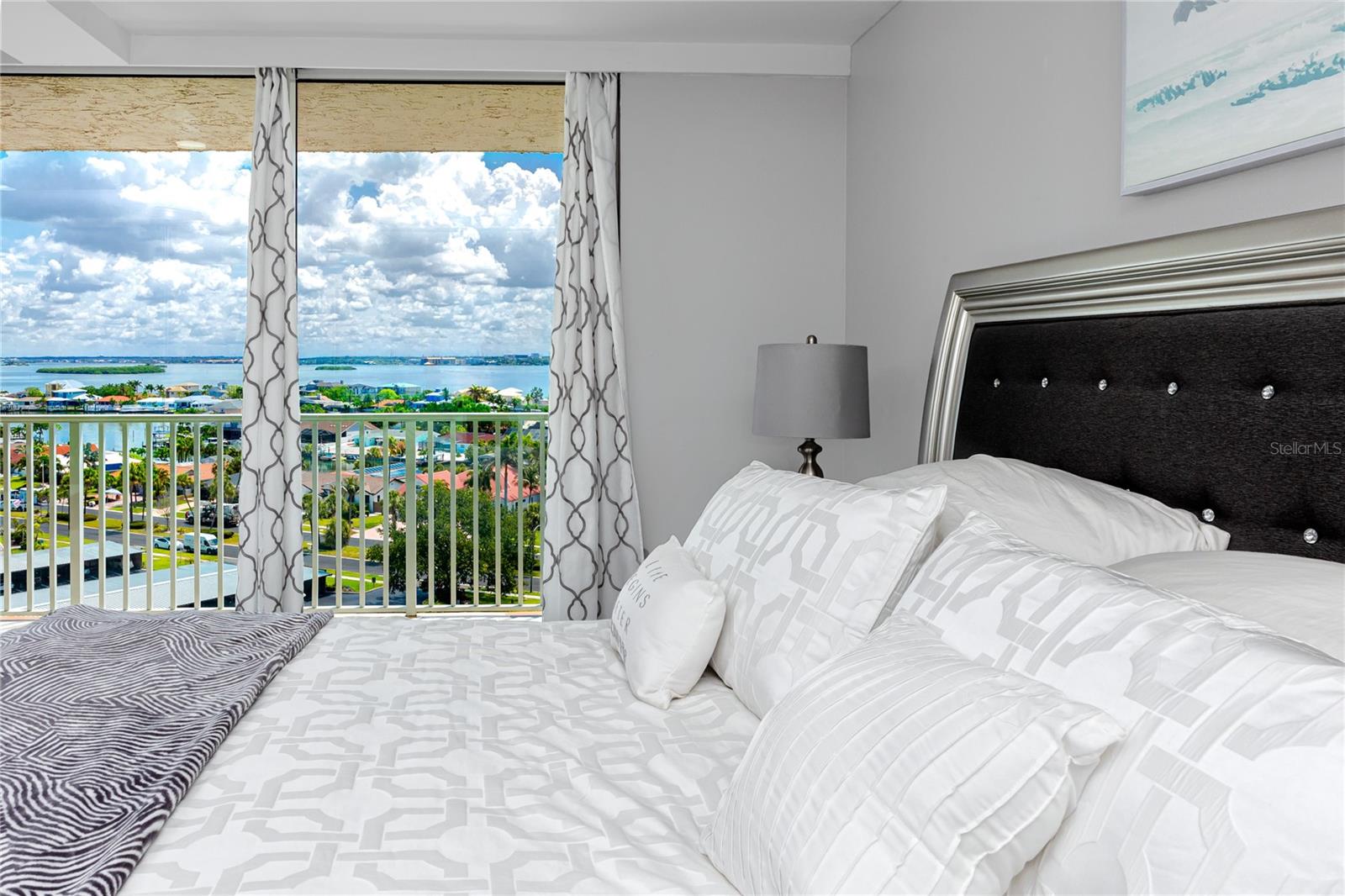 736 ISLAND WAY CONDO - Residential